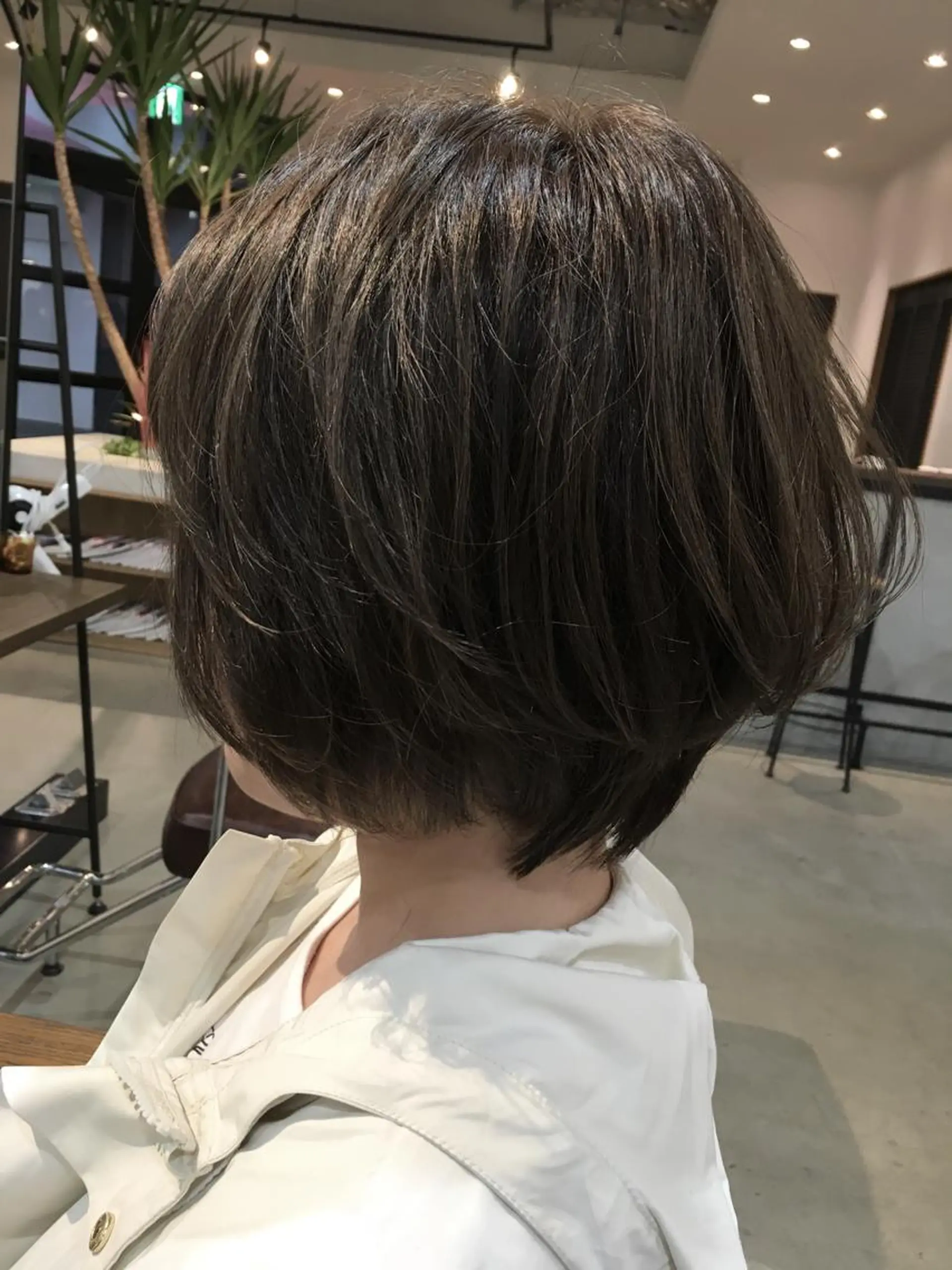 ショート カラー 店長　鍜治本 颯太のヘアスタイル