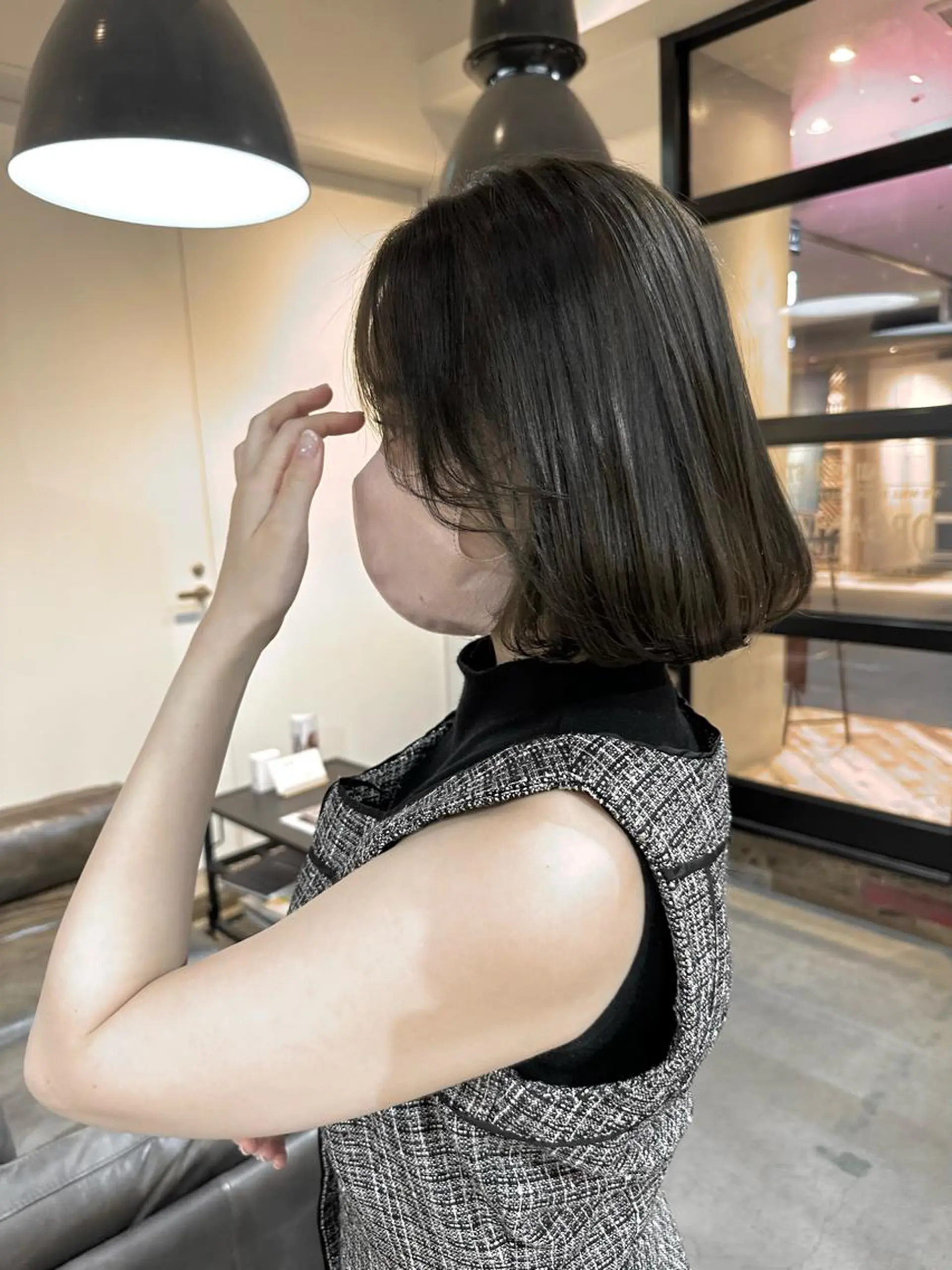 ミディアム ボブ 韓国風ヘア カット ヘアカラー トリートメント lolonois梅田 髪質改善✨愛一郎のヘアスタイル