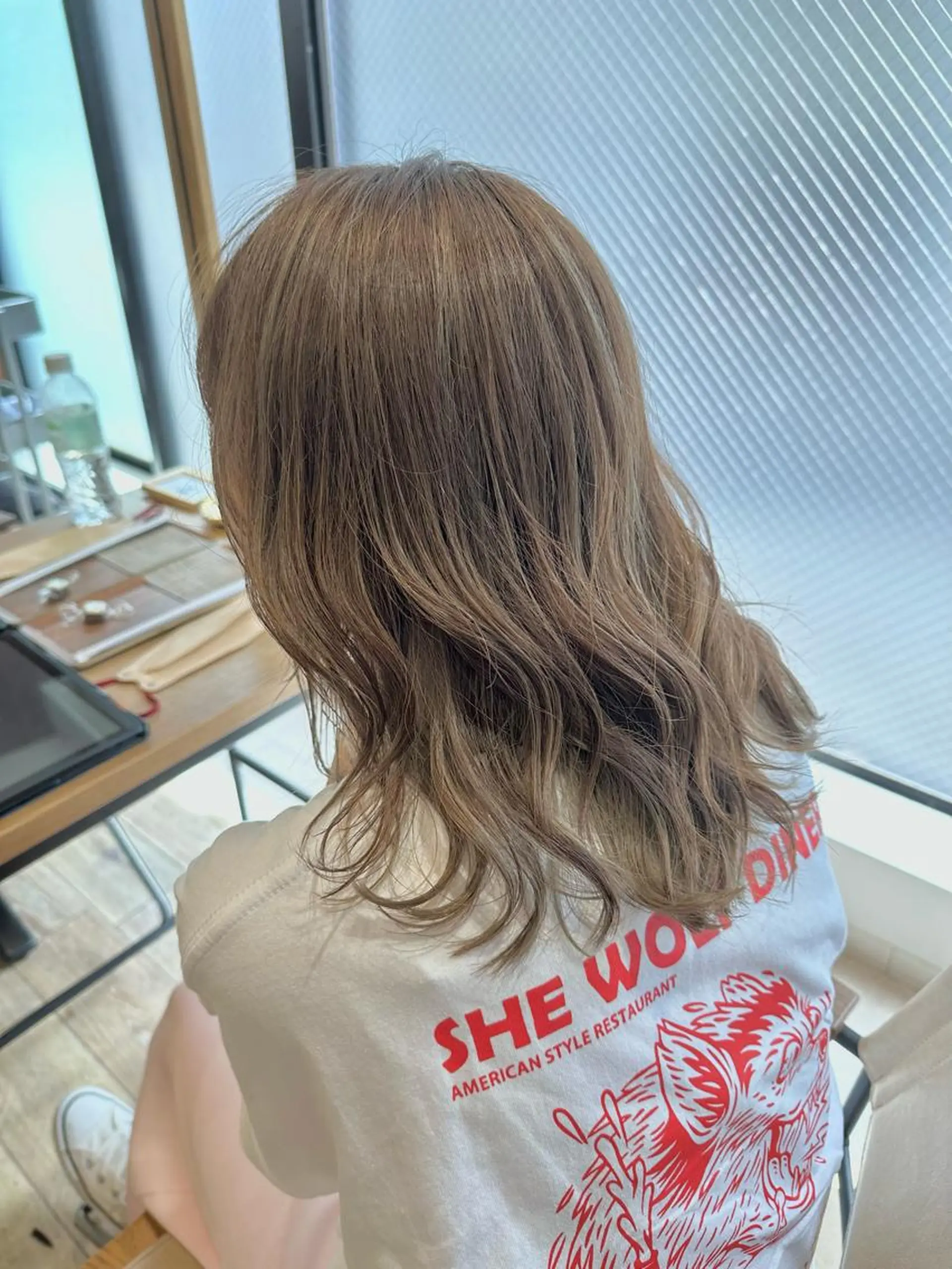 ミディアム カラー カット ヘアカラー Ma hoのヘアスタイル