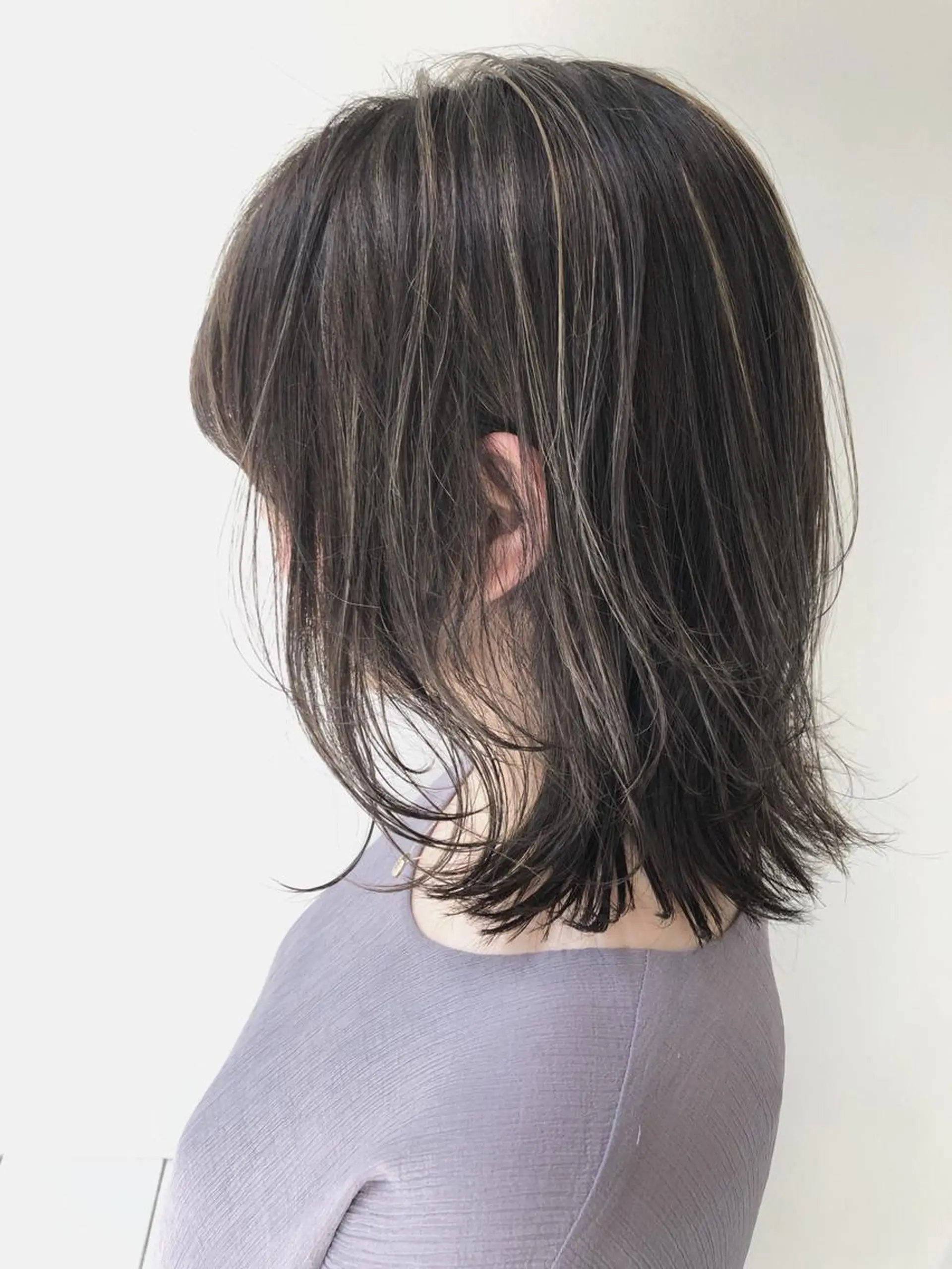 ミディアム カラー パーマ ヘアアレンジ ハイライトカラー 3Dハイライト ハイライト カット ヘアカラー トリートメント Mira by greenのヘアスタイル