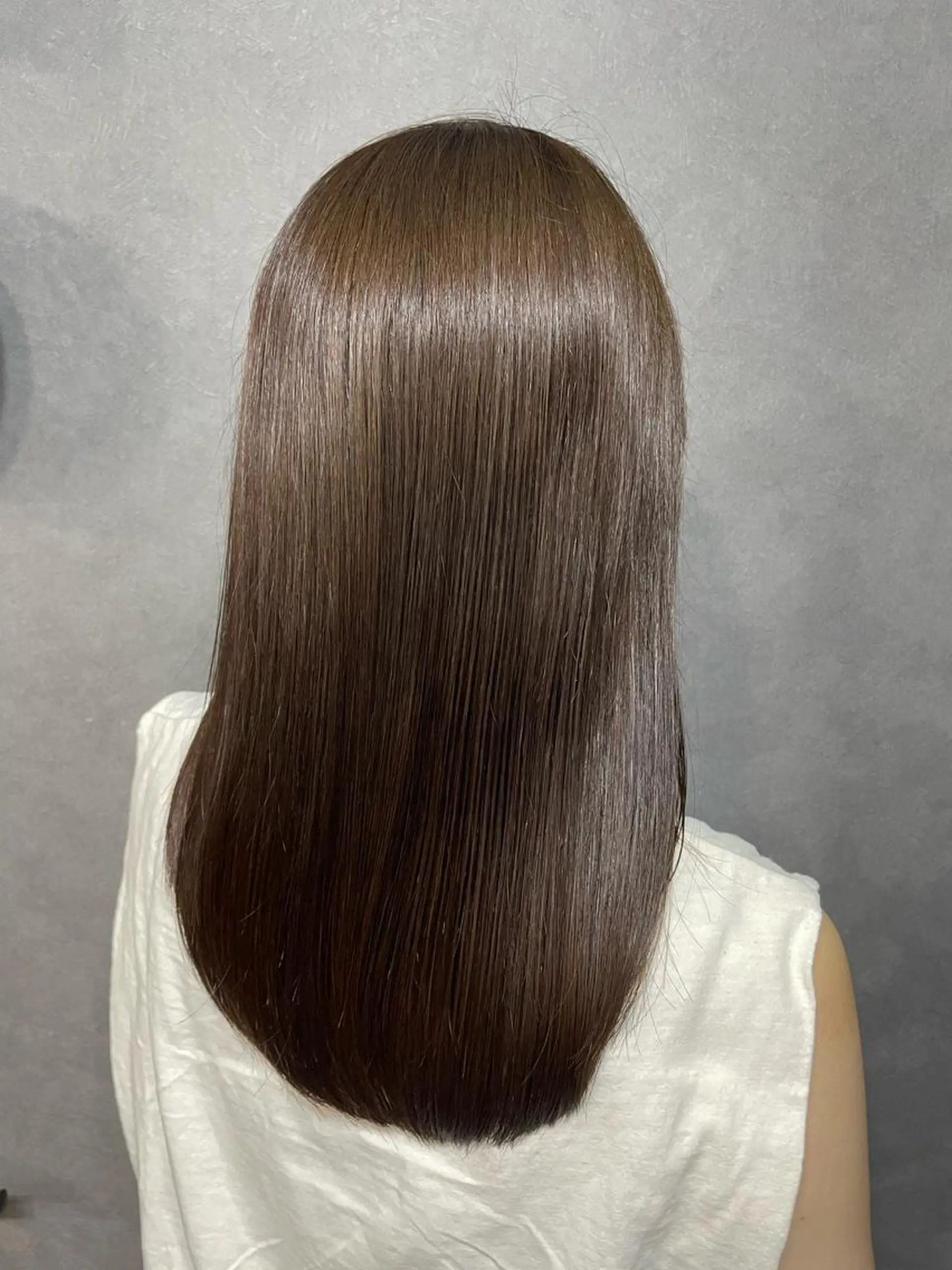 ミディアム カラー 透明感カラー グレージュ カット ヘアカラー トリートメント サダハルカ ｜chouetteのヘアスタイル