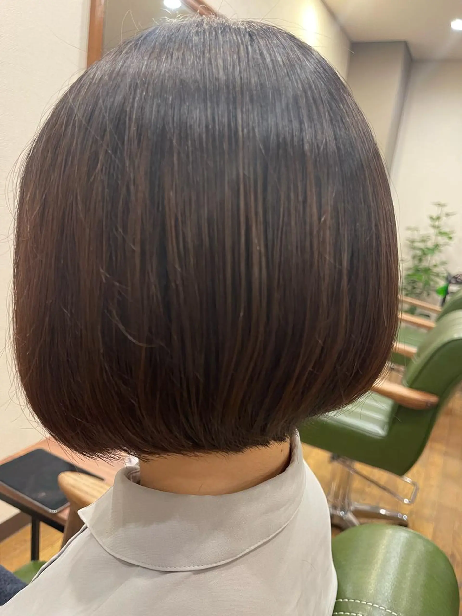 ショート ボブ カット ヘアカラー モテ🤍ヘア 🖤gene川島のヘアスタイル