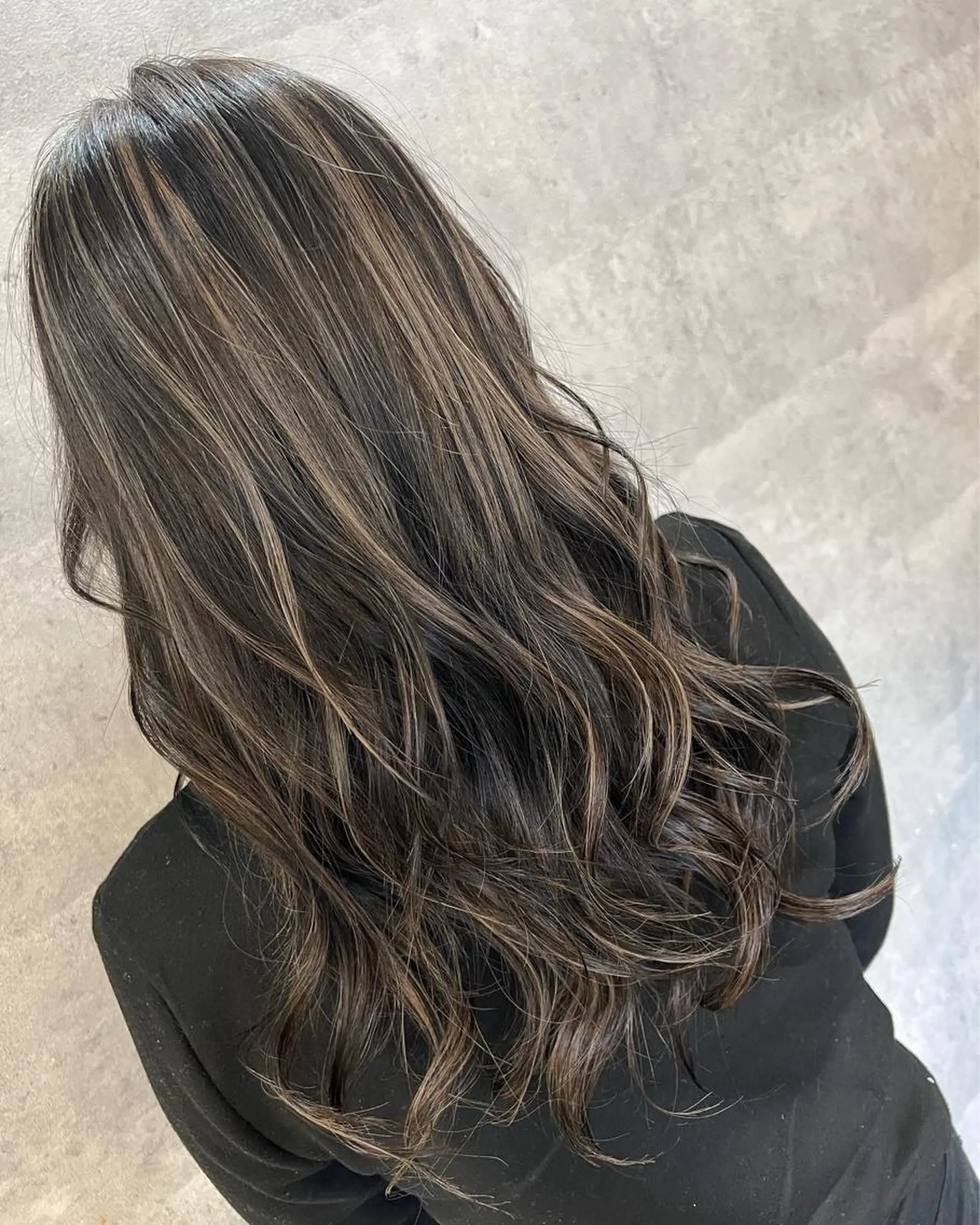 ロング 3Dハイライト ハイライト ヘアカラー 寺嶋 貴大のヘアスタイル