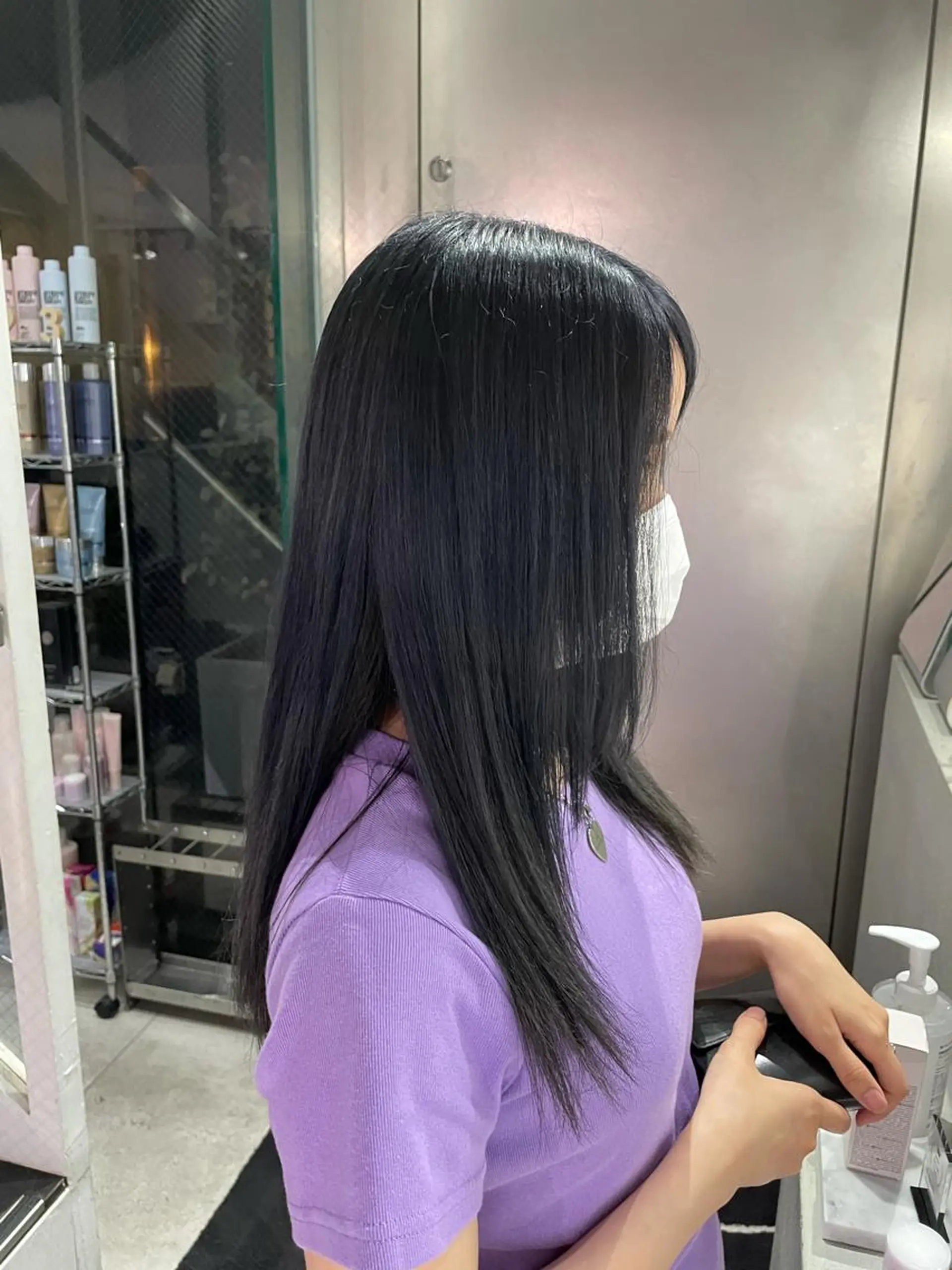 セミロング カラー オノ テンタのヘアスタイル
