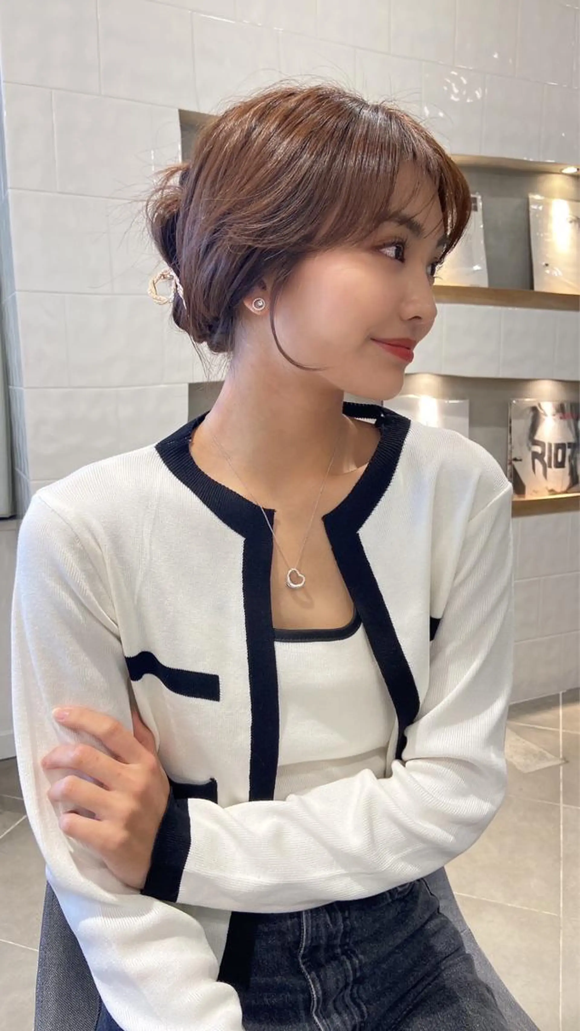 ミディアム カラー 女性らしいモテヘア 韓国ヘアhikariのヘアスタイル