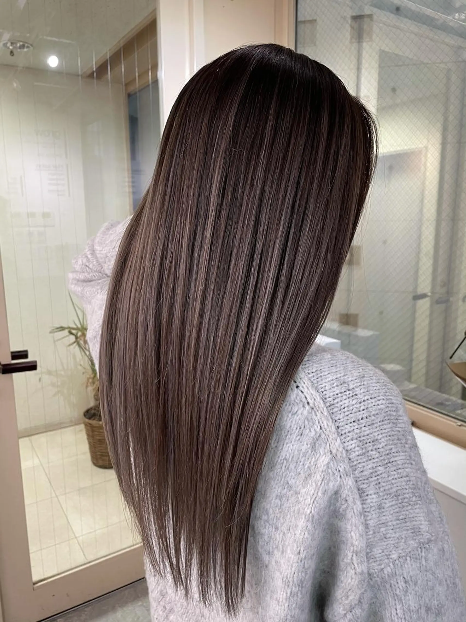 ロング カラー バレイヤージュ レイヤーカット カット ヘアカラー トリートメント 🌈プルエクステ& ハイトーン🌈関飛鳥のヘアスタイル