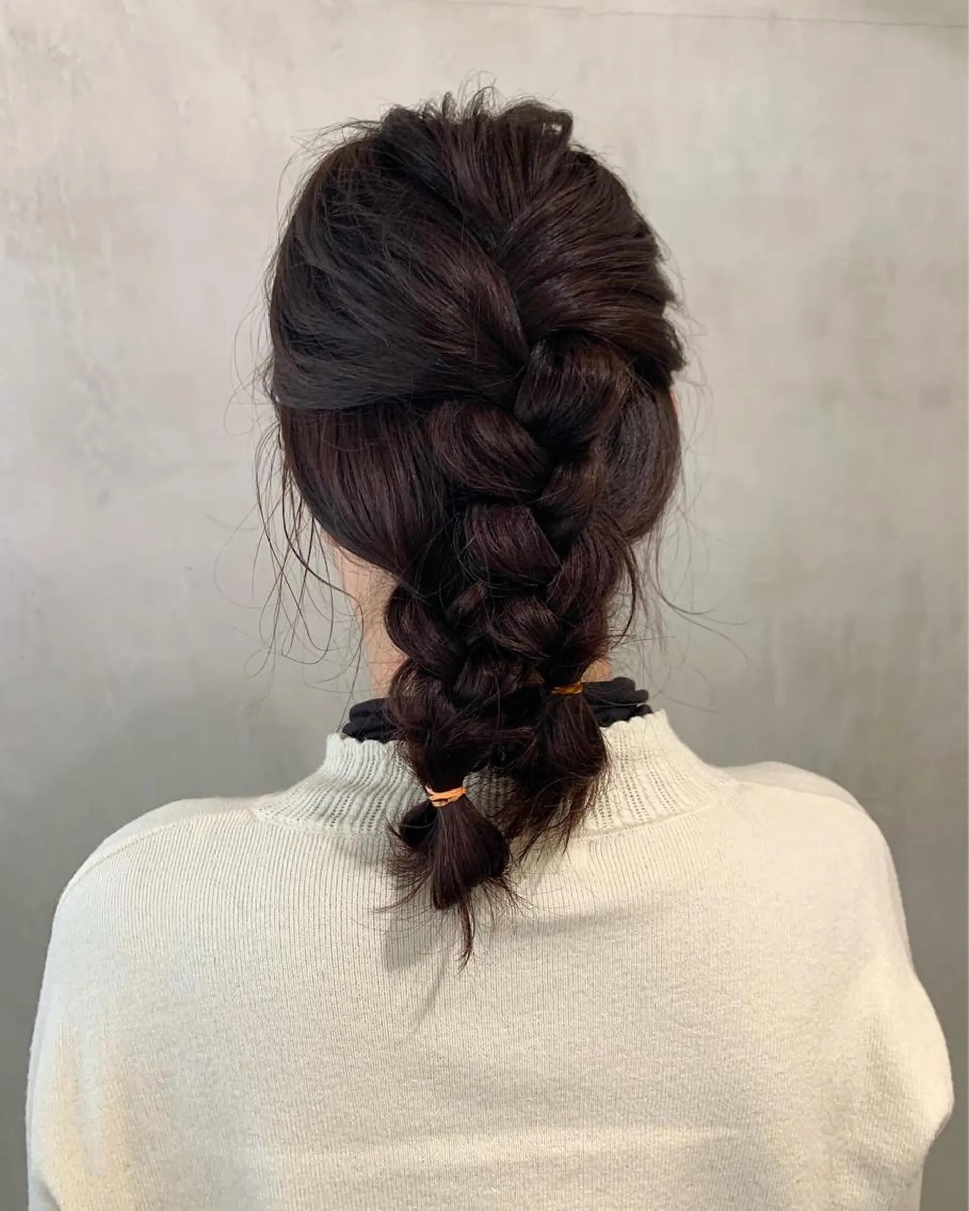 セミロング カラー ヘアアレンジ アンニュイヘア🪽 ayumiのヘアスタイル