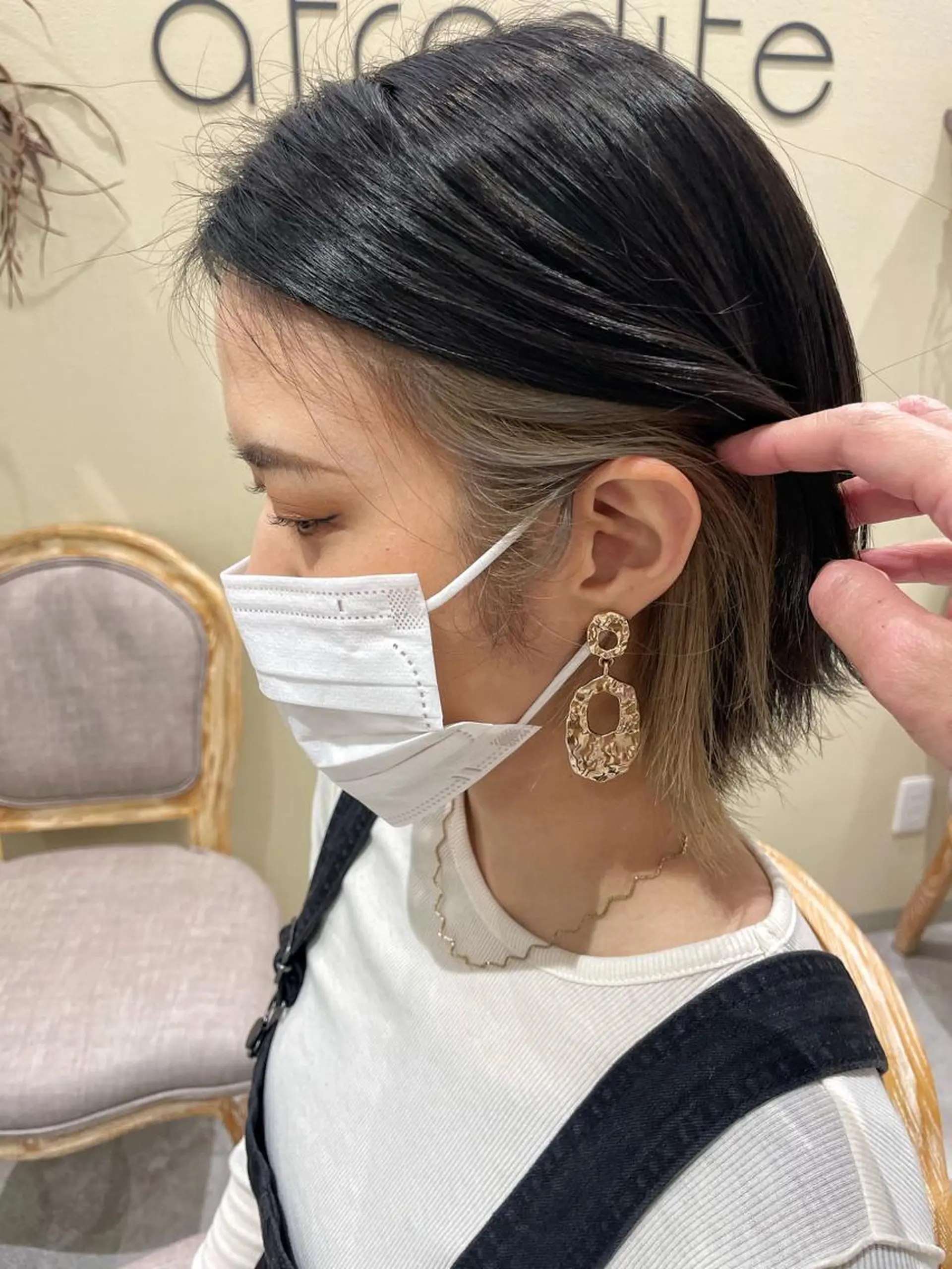 ショート カラー ベージュカラー シルバー シルバーベージュ カット ヘアカラー ボブ支持率NO1 🌈CHIKAのヘアスタイル
