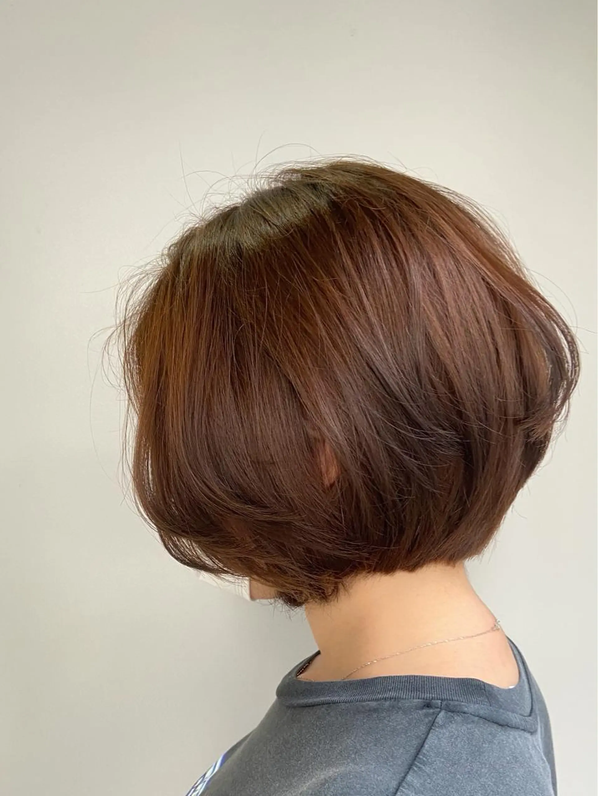 ミディアム 30代からの大人 ショートのヘアスタイル