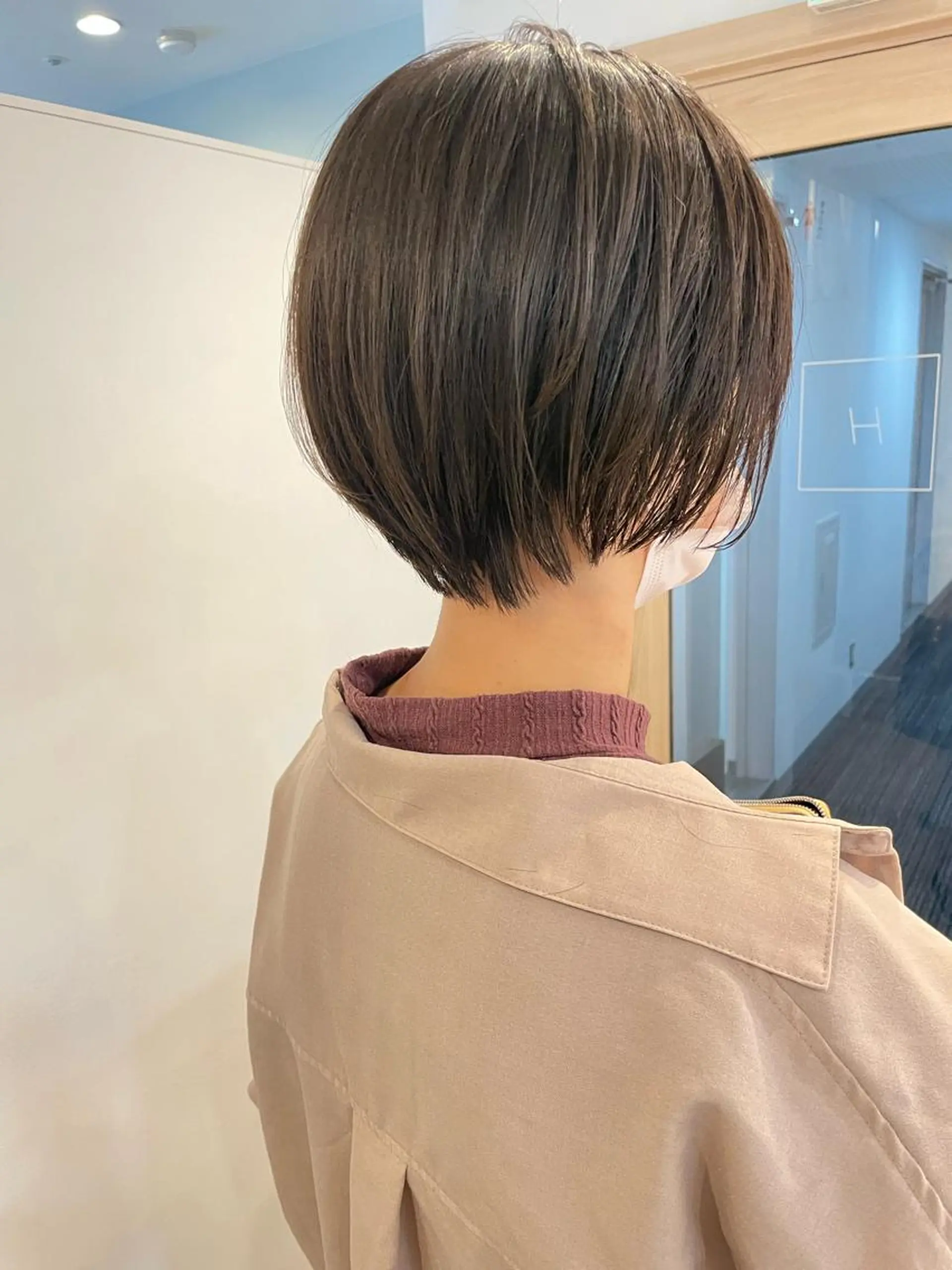 ショート カット ヘアカラー トリートメント 大迫 江梨のヘアスタイル