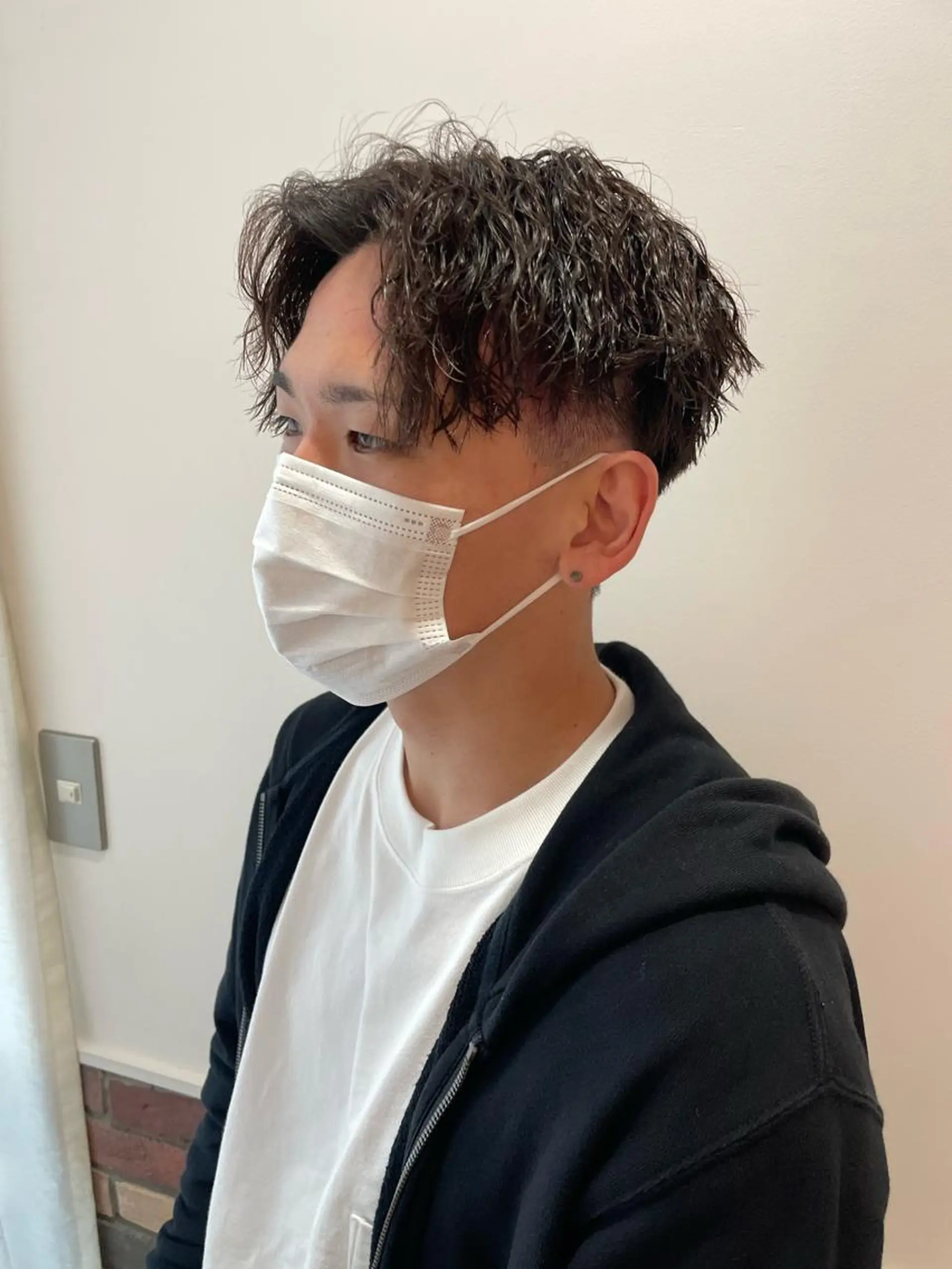 パーマ メンズ 増渕 駿介のヘアスタイル