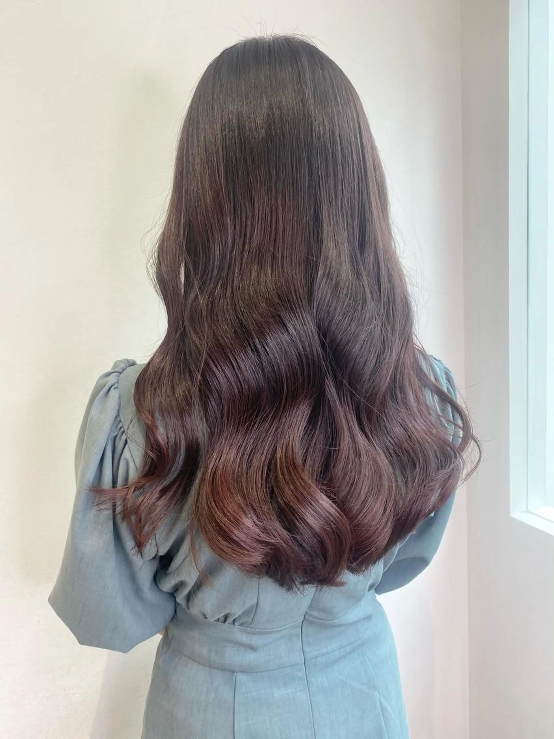 ロング カラー パーマ 伊藤 美奈穂のヘアスタイル