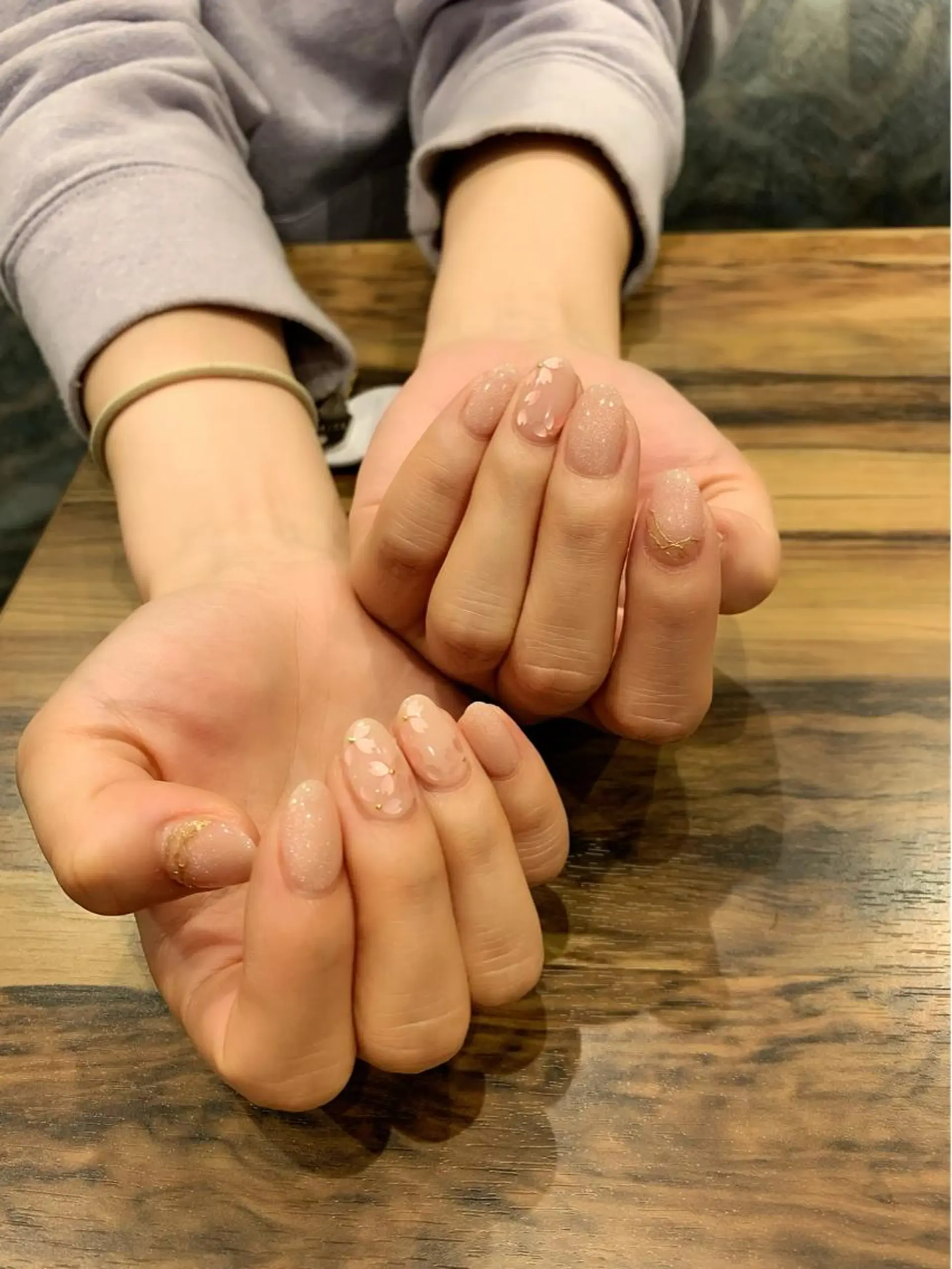 ネイル 桜ネイル ジェルネイル マグネットネイル 春ネイル Nail Salon R.N アールドットエヌ所属・R.N アールドットエヌのネイルデザイン