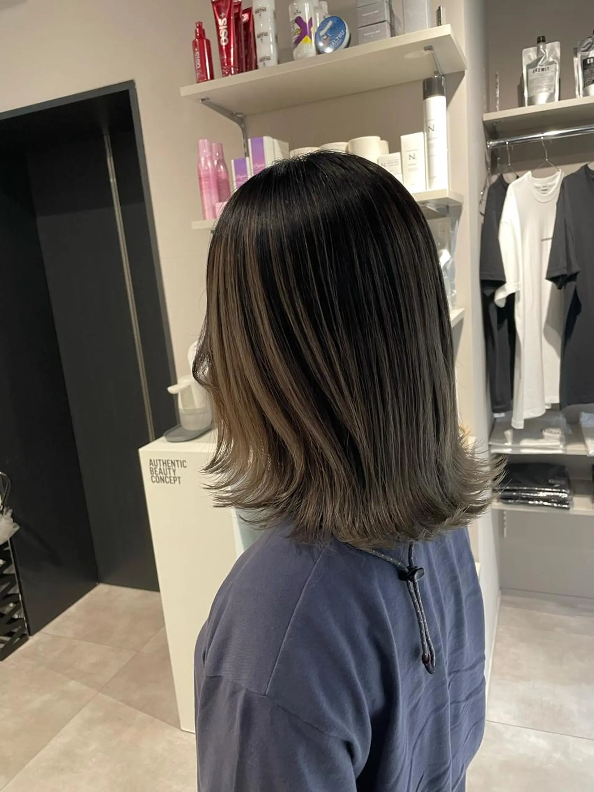 ショート カラー ヘアカラー トリートメント ブリーチ👩‍🦳/ ‪✂︎MANAMIのヘアスタイル