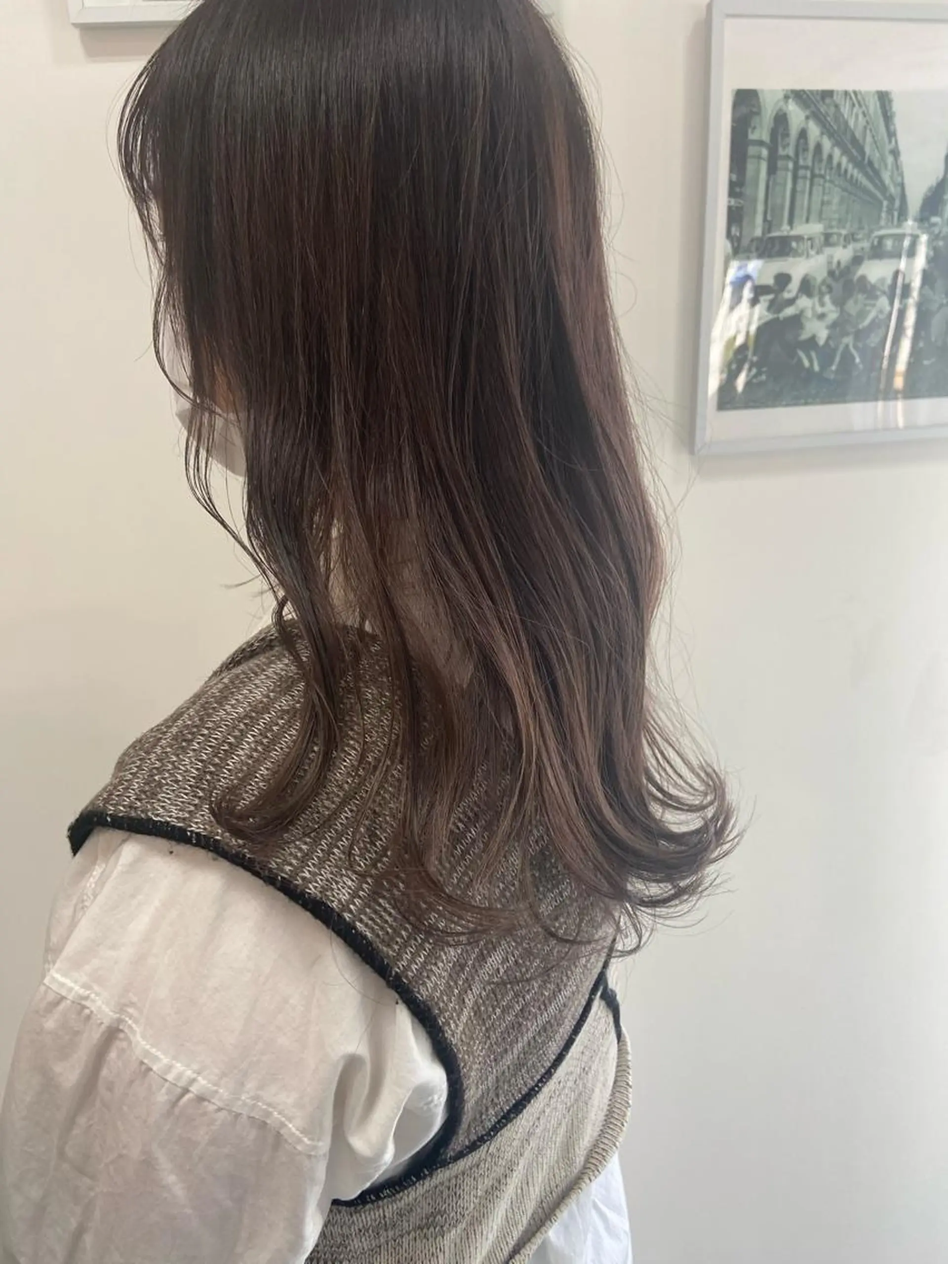 ロング カラー アッシュ アッシュブラウン ブラウンカラー ダークブラウン ロング SALOWIN自由が丘所属・ヘッドスパ✨髪質ケア サロン🌿chacoのエステ・リラクイメージ