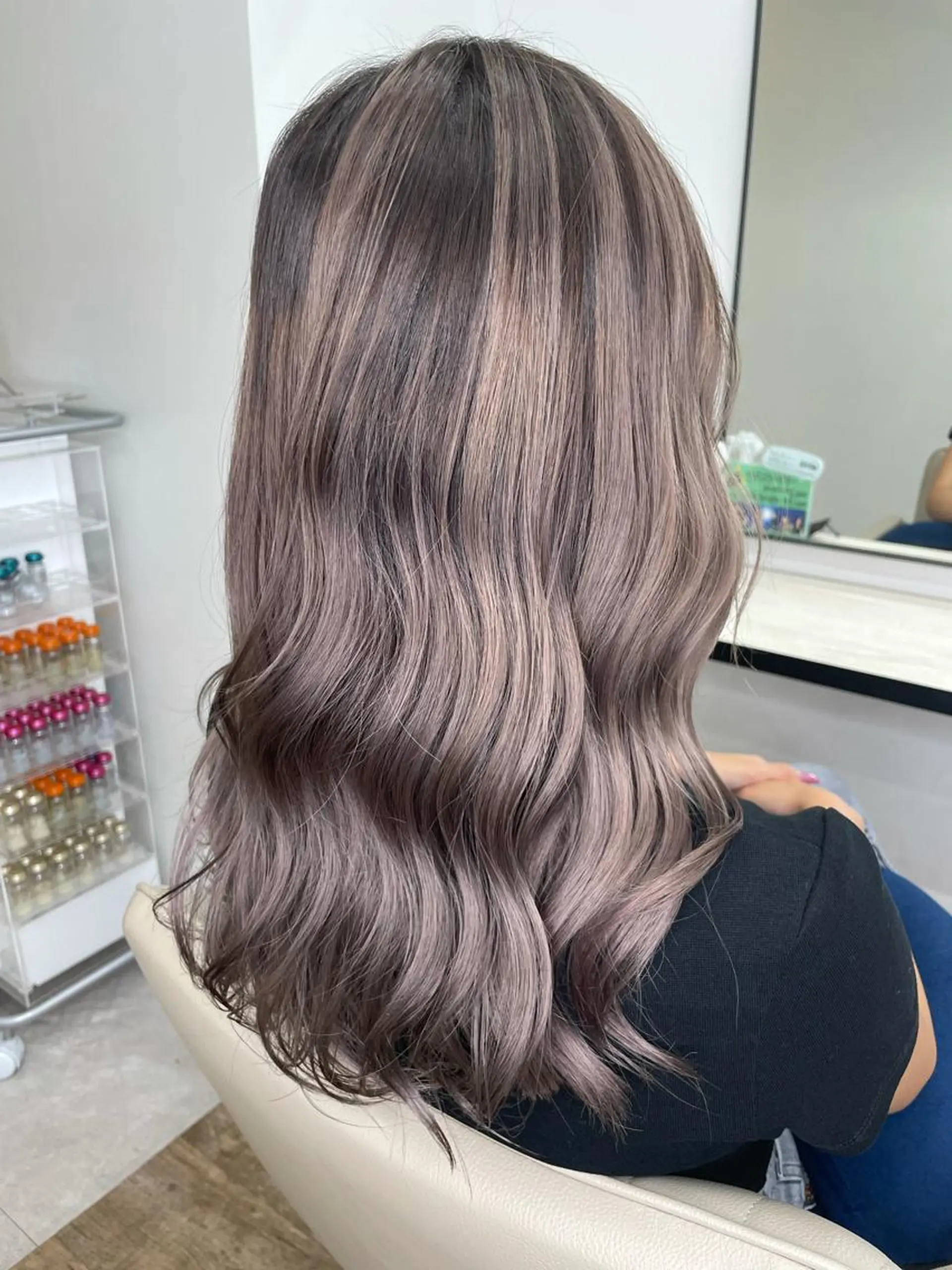 ミディアム カラー バレイヤージュ レイヤーカット 🌻透明感韓国🌻 横山隆之介のヘアスタイル