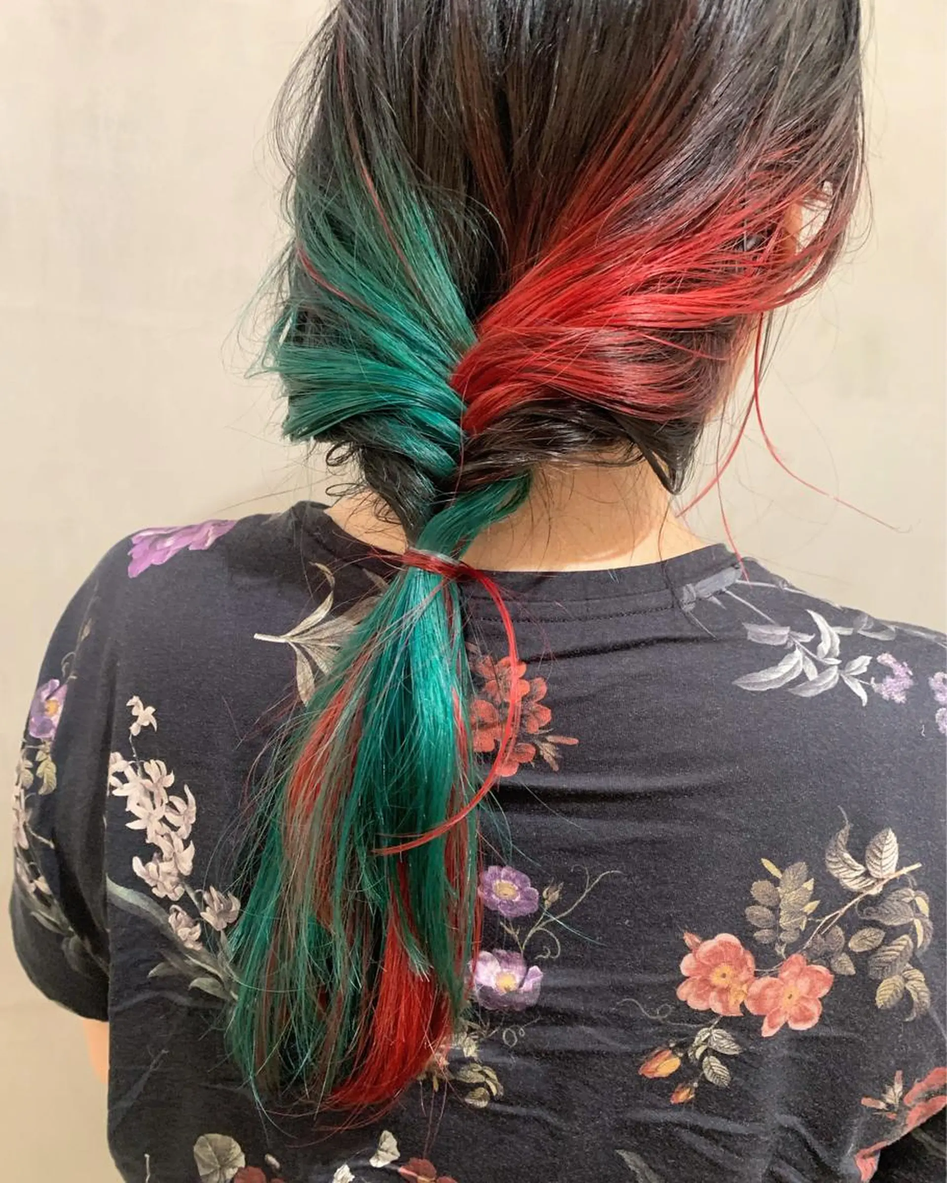 ロング カラー カット ヘアカラー トリートメント 優 作のヘアスタイル