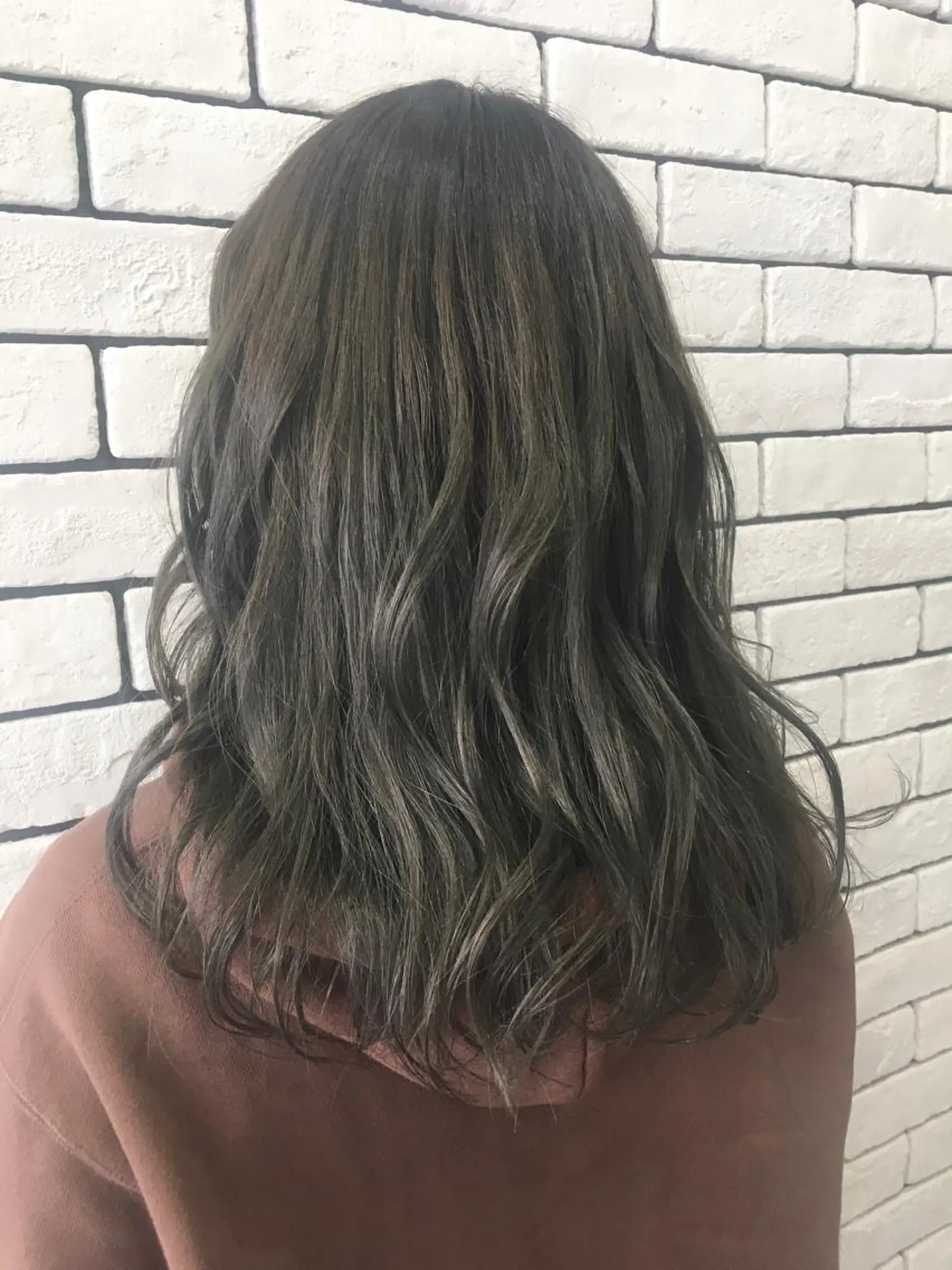 ミディアム mare所属・＊＊＊ natsumiのヘアスタイル