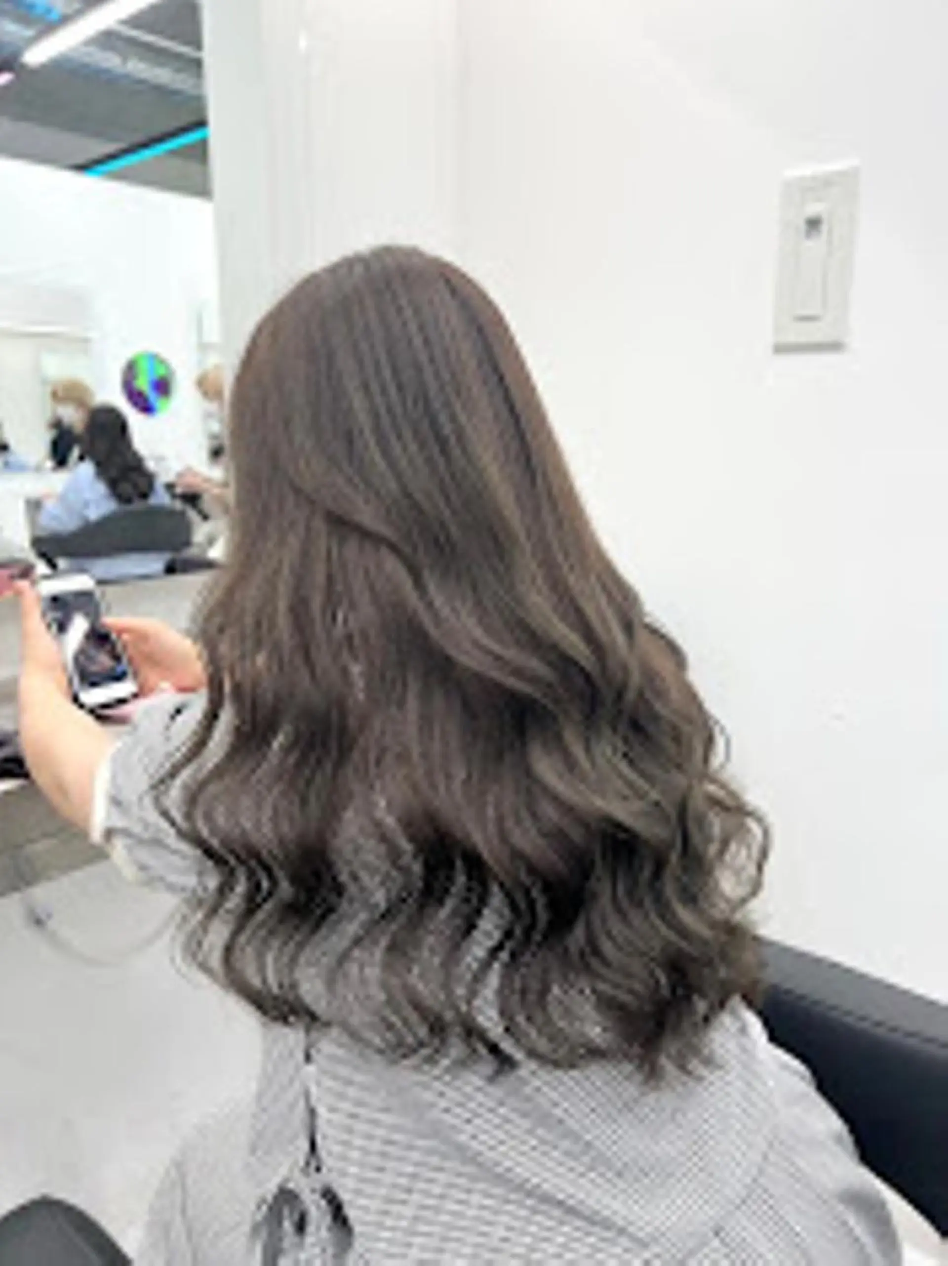 カラー 【公式】横浜 THREE🤎🕯️のヘアスタイル