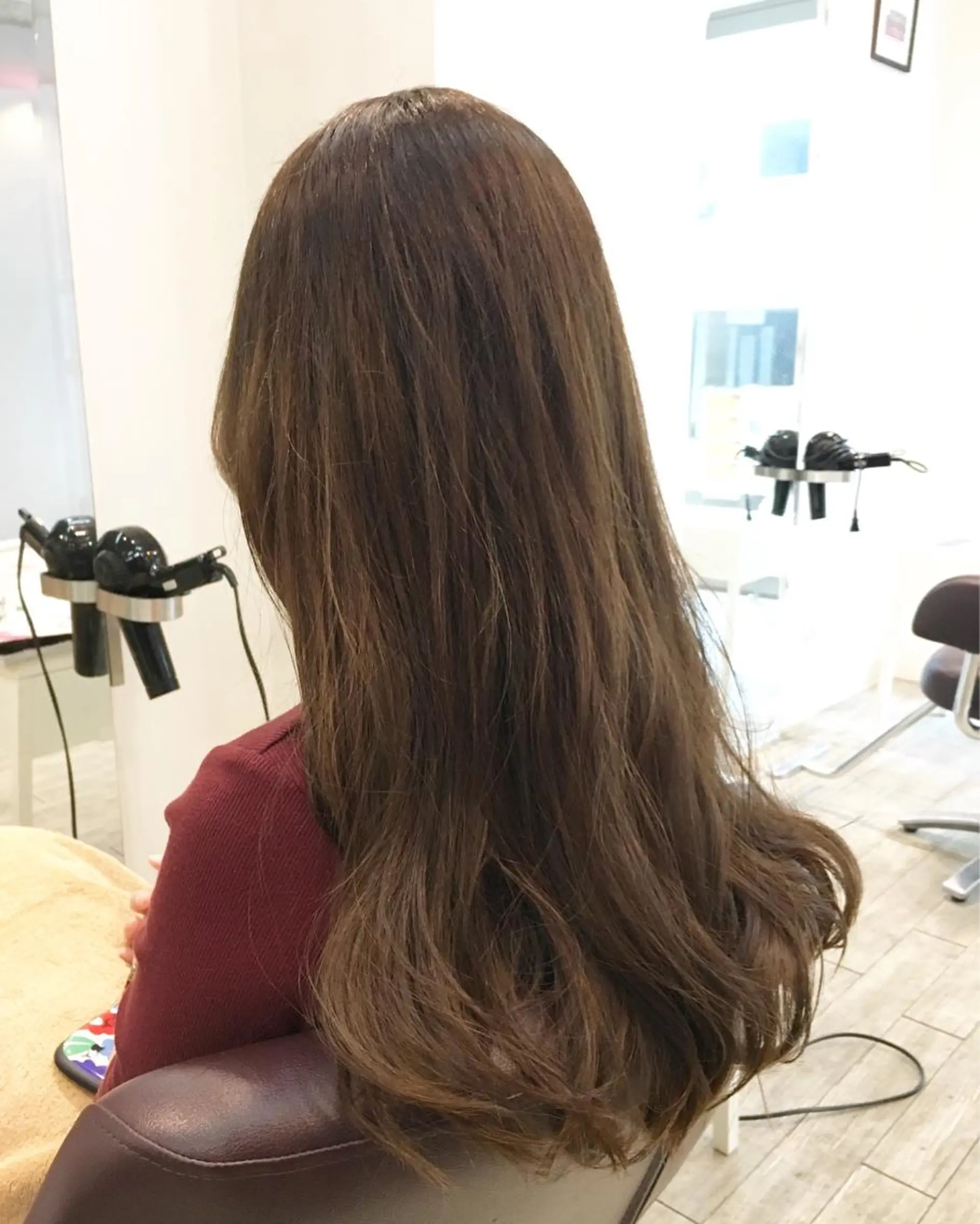 ロング カラー ベージュカラー ブラウンカラー ブラウンベージュ カット ヘアカラー トリートメント XES-TA所属・中村 よしひでのヘアスタイル
