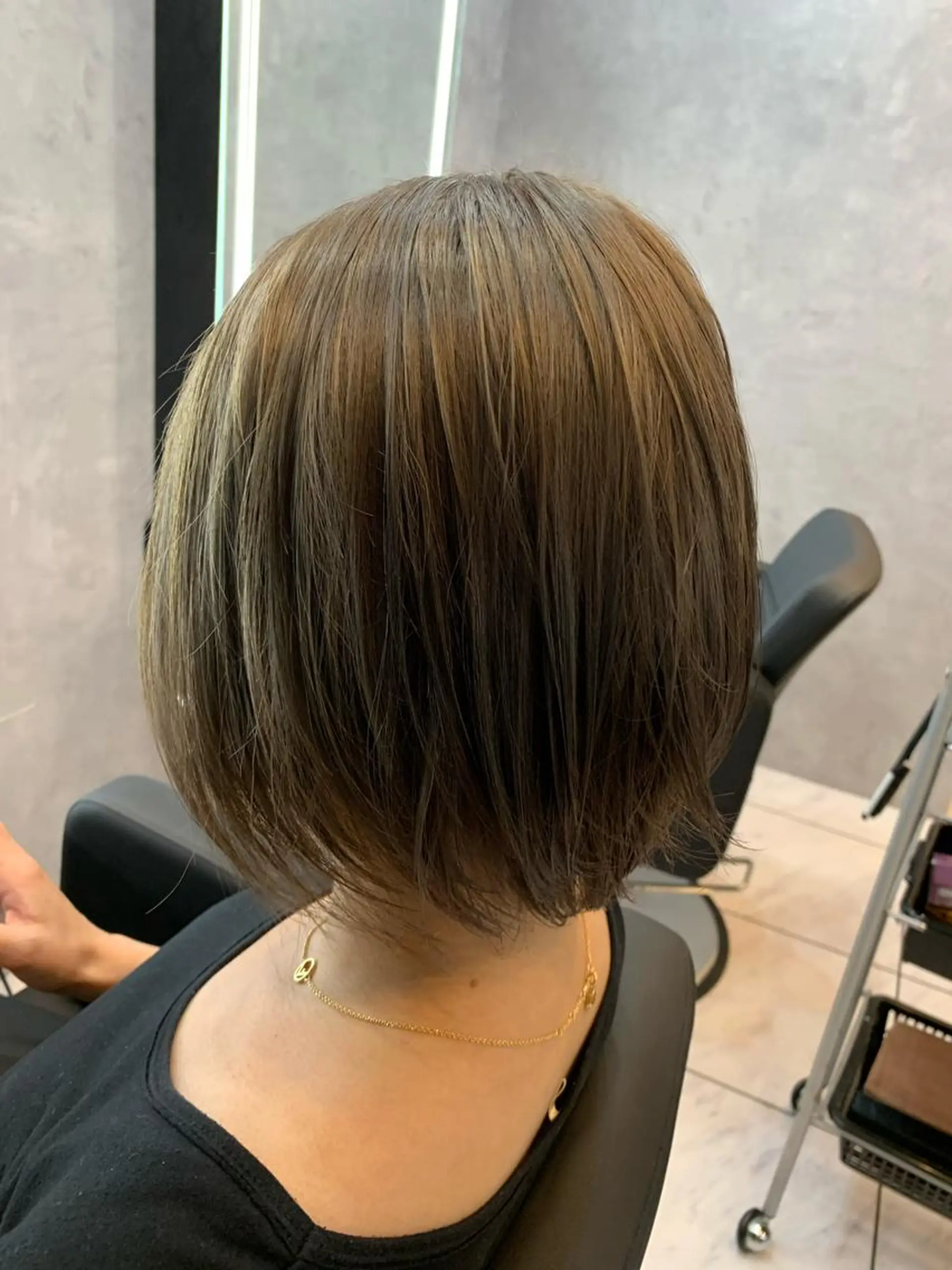 ショート カラー ヘアカラー トリートメント 透明感/ブリーチ縮毛 /髪質改善/星野純一のヘアスタイル