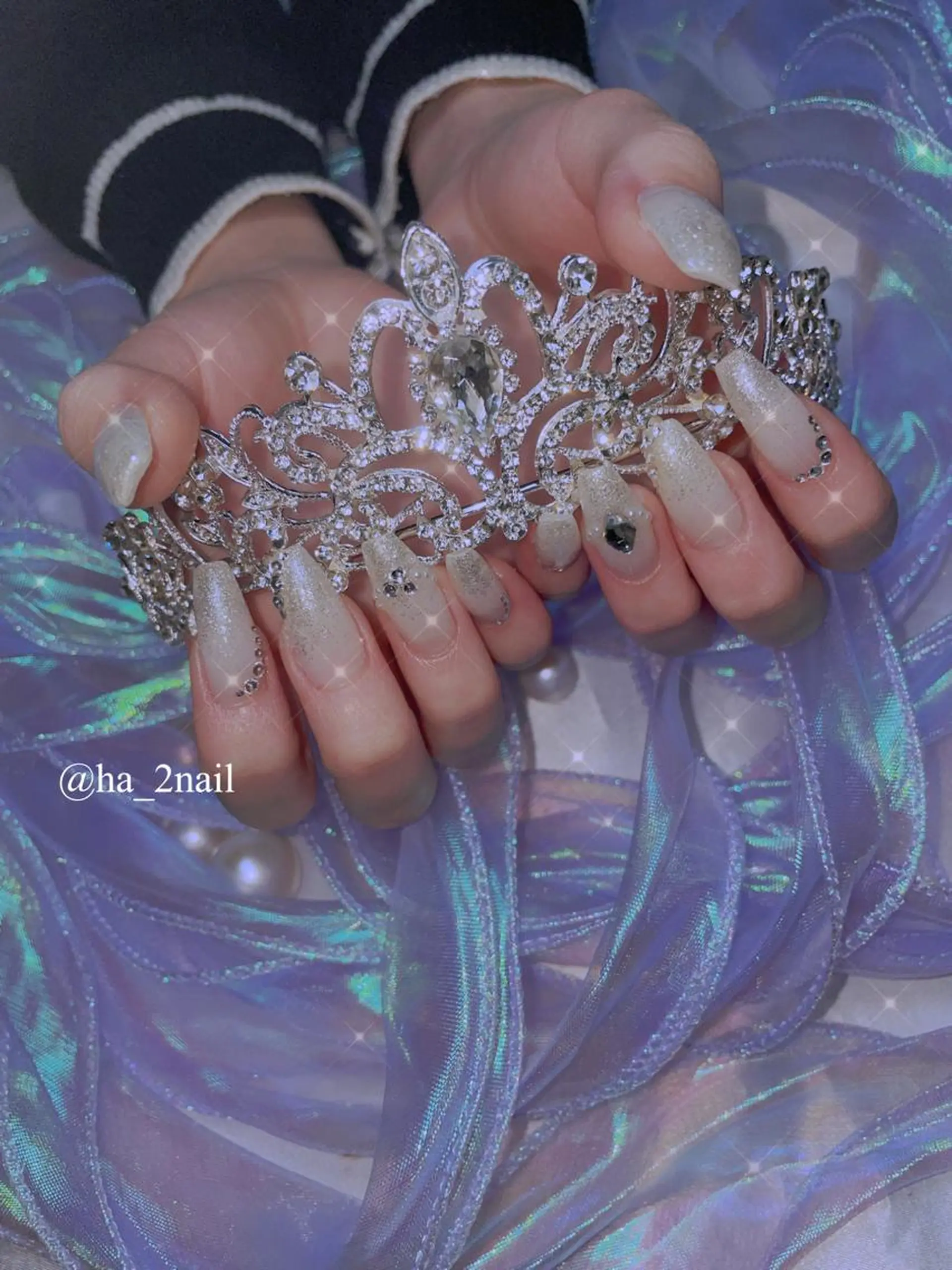 ネイル ラメ(グリッター) シルバー ホワイト NAIL and EYELASH ALPHA.所属・ALPHA. 姫繇のネイルデザイン