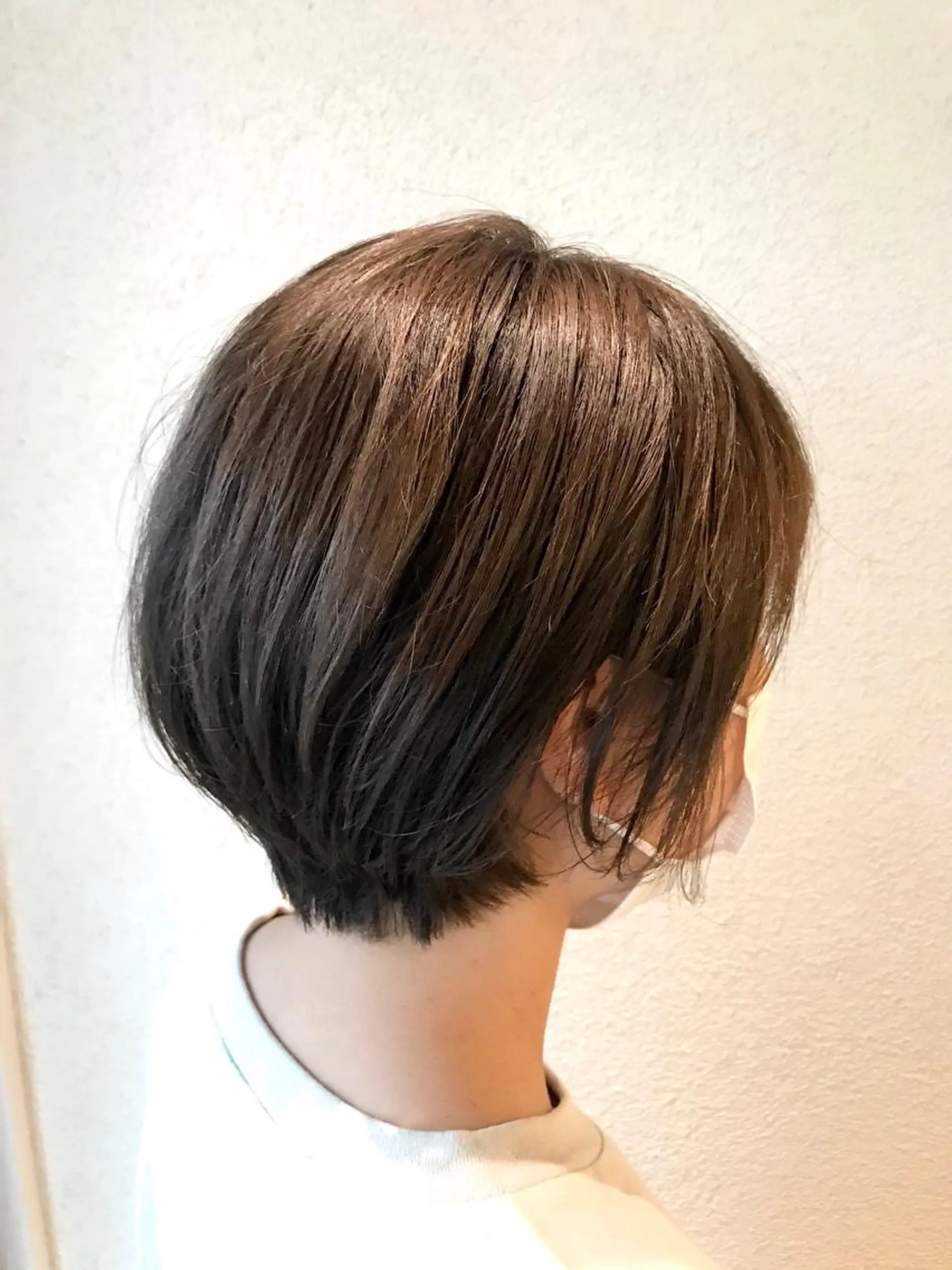 ショート カラー ショートボブ アッシュ ベージュカラー ボブ くびれヘア CRE'PS HAIR HIMAWARI所属・山本 大智のヘアスタイル
