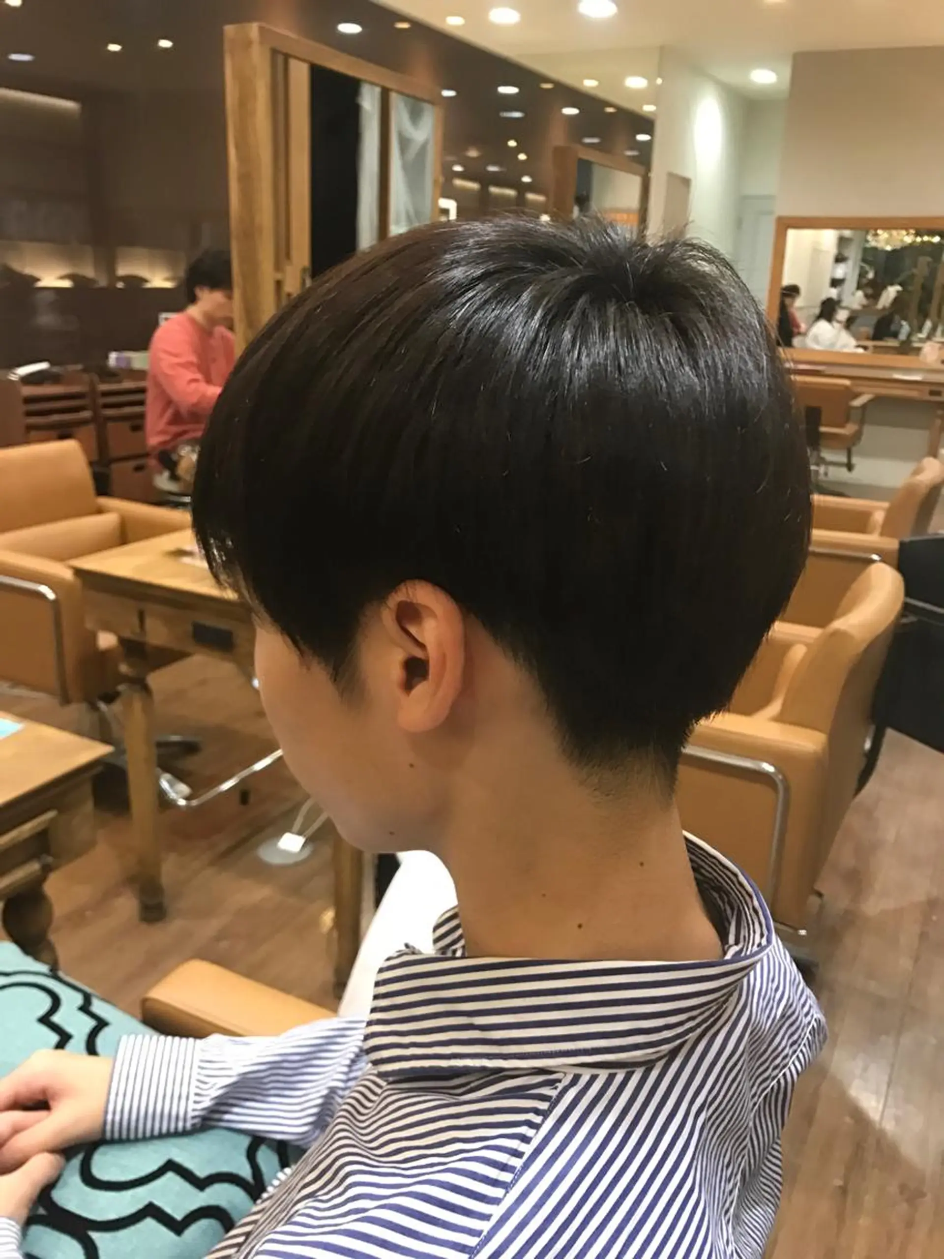 メンズ マッシュ カット ひろせ かなのヘアスタイル