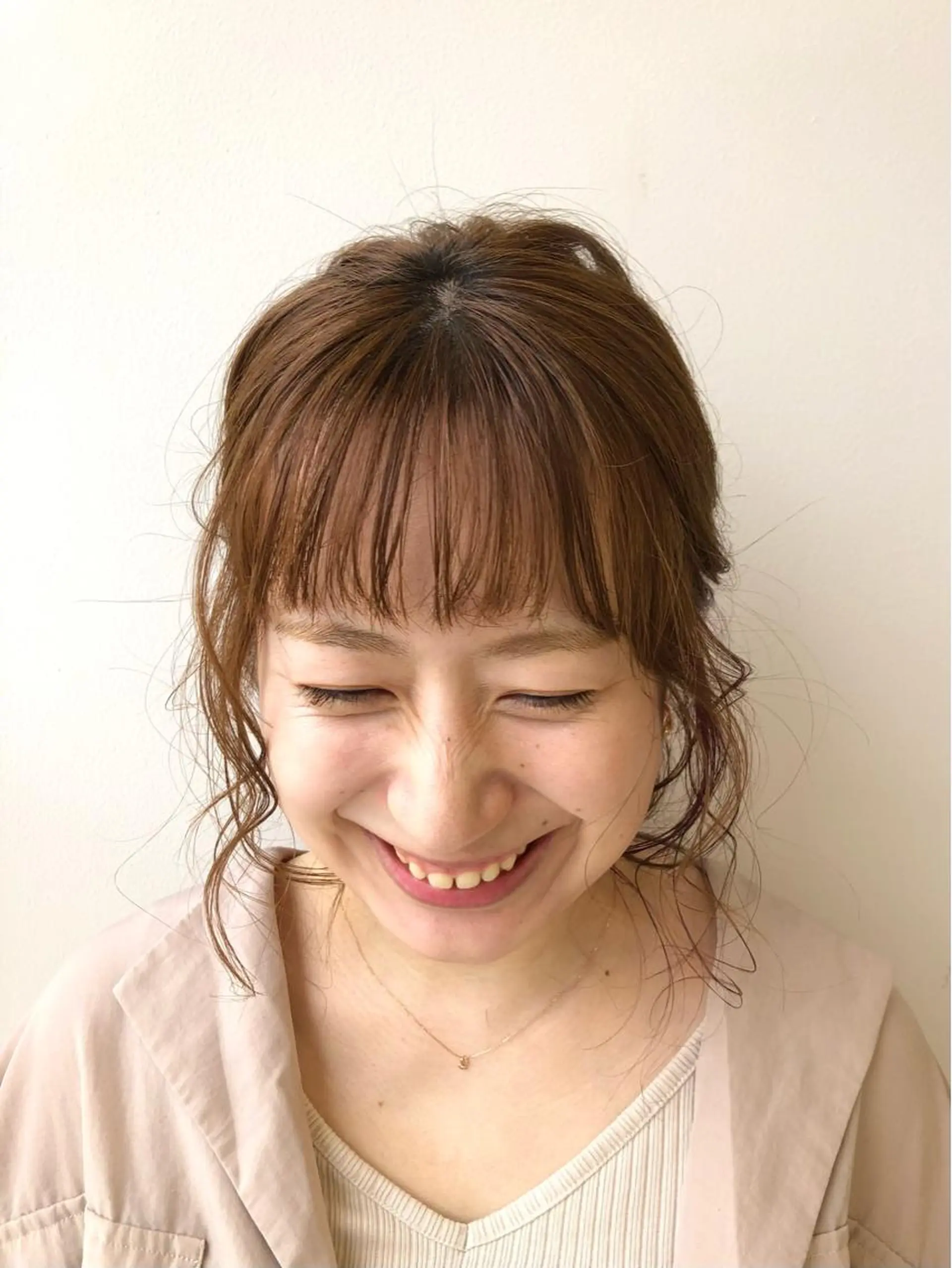 セミロング カラー パーマ ヘアアレンジ 小森 衣純のヘアスタイル