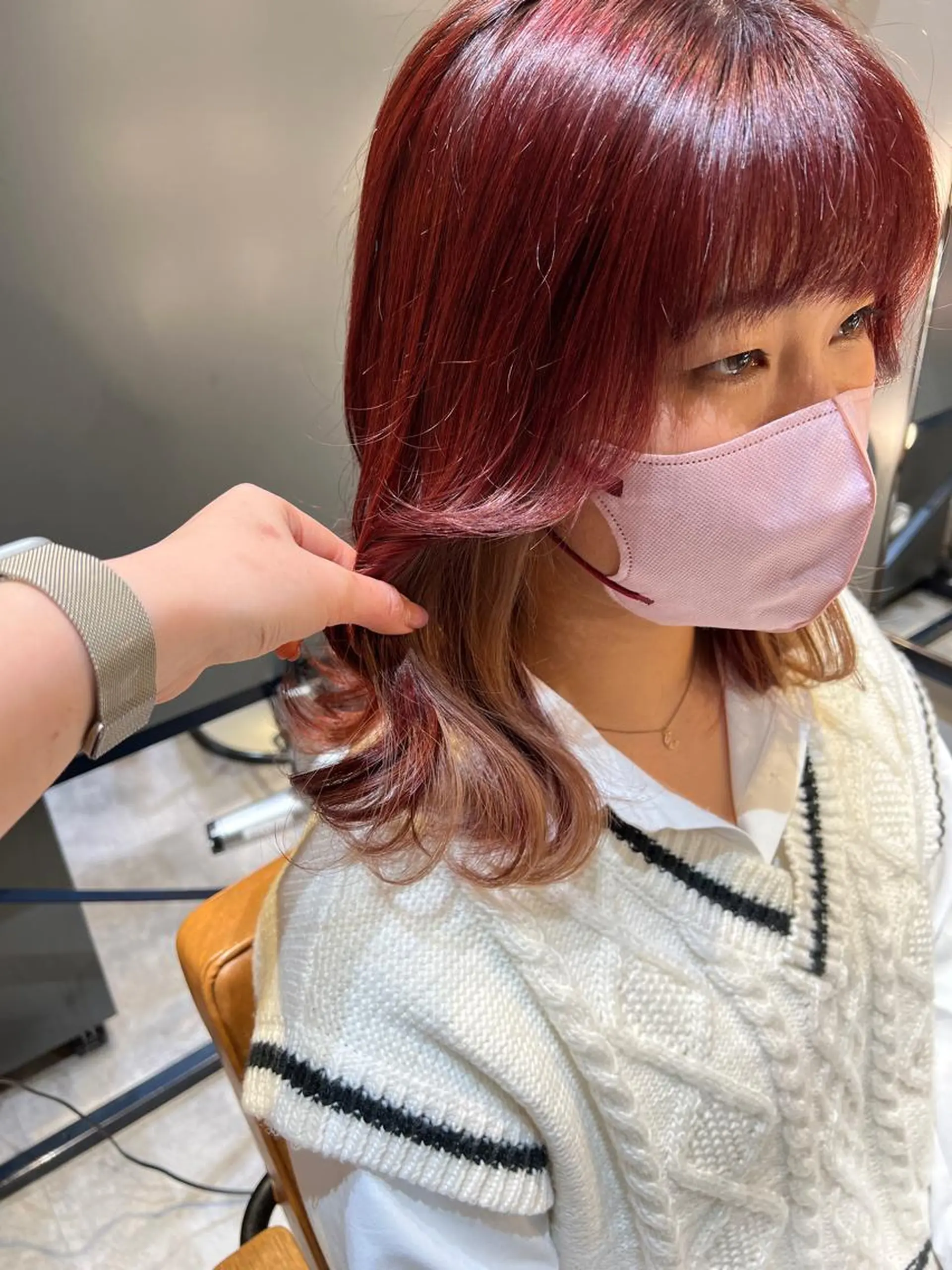 ミディアム カラー ベージュカラー ピンクカラー カット ヘアカラー ノイシキ サキのヘアスタイル