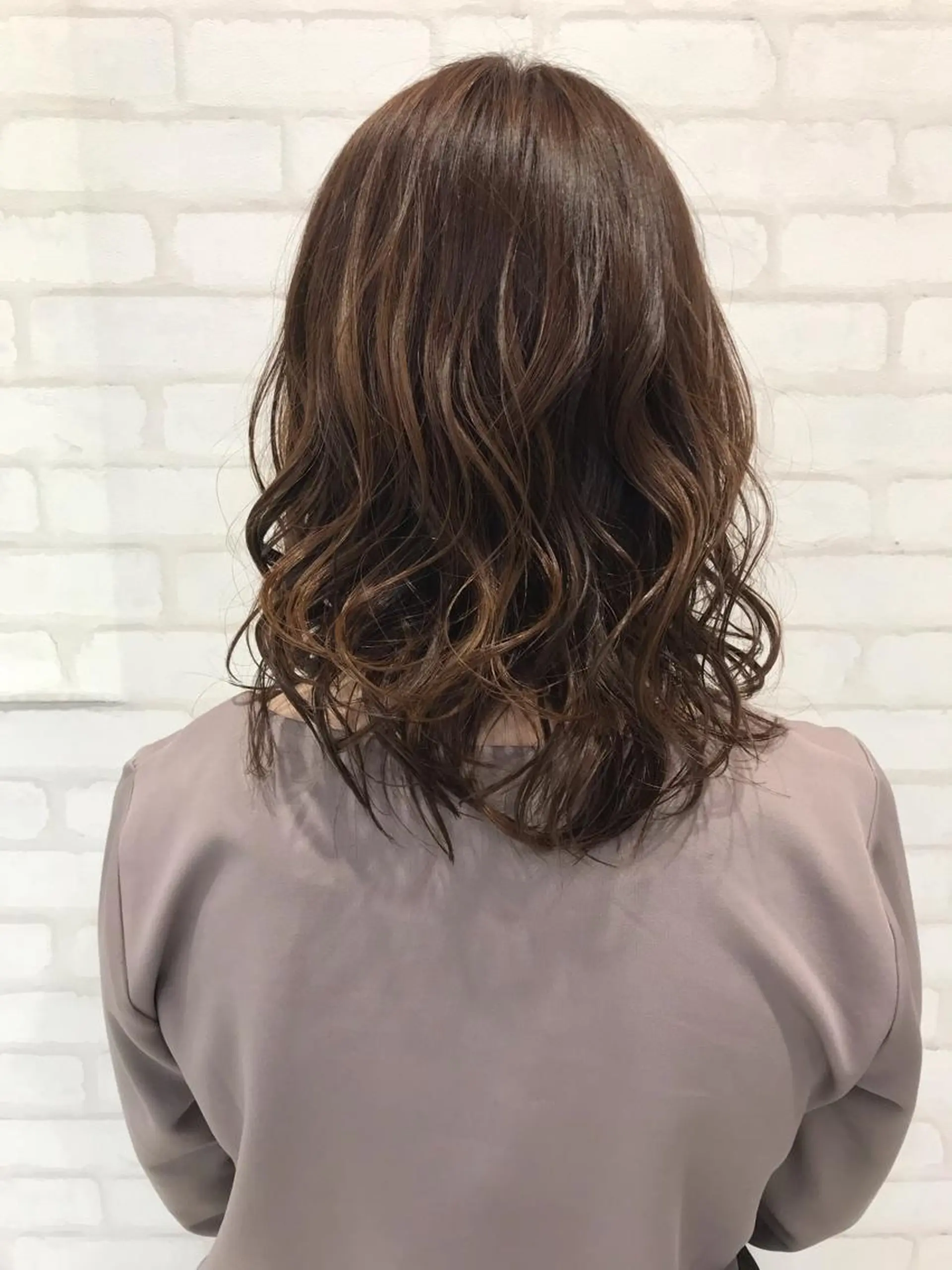 ミディアム カラー 中川 拓弥のヘアスタイル