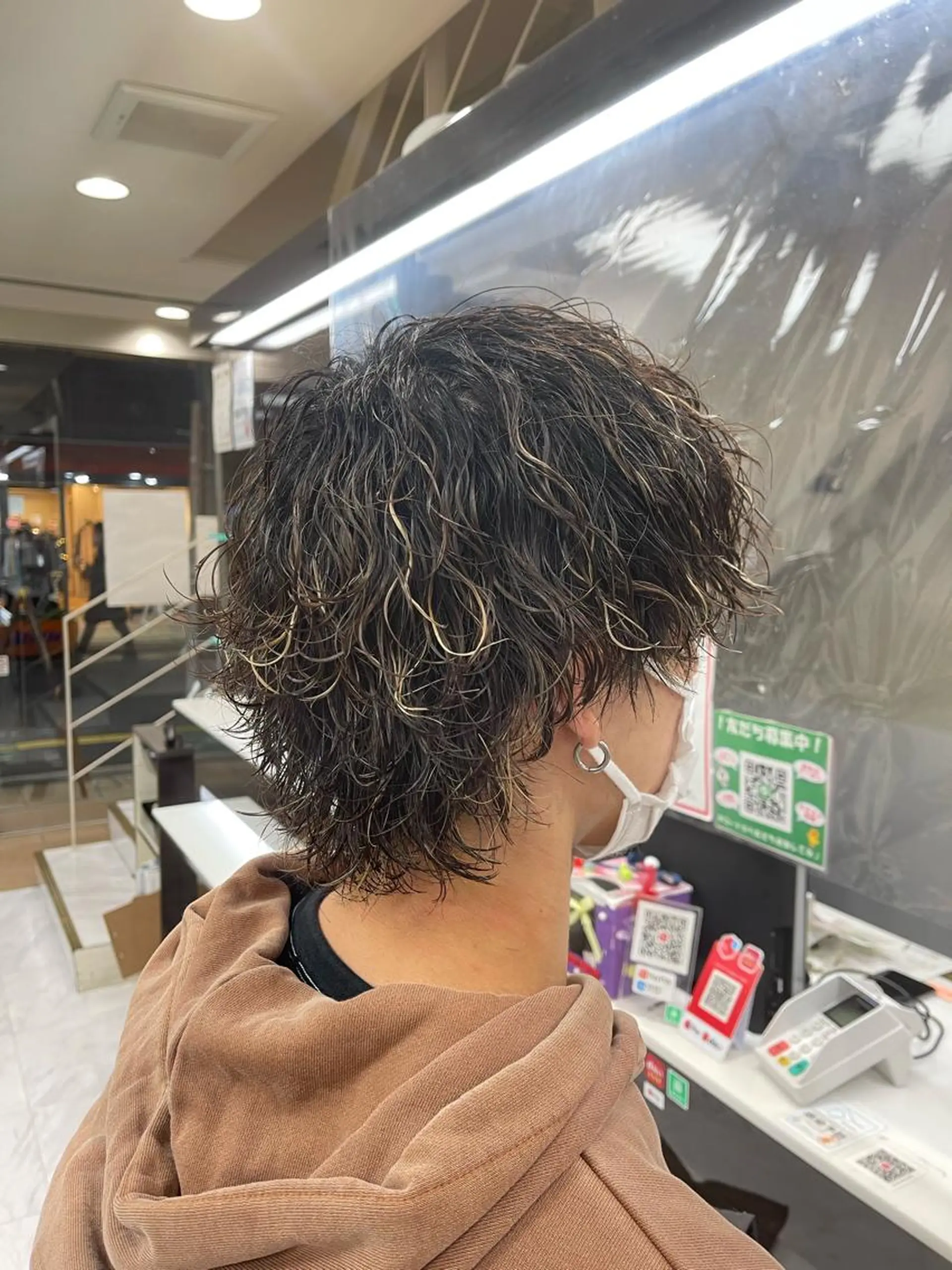 ショート パーマ メンズ メンズパーマ 波巻きパーマ カット パーマ トリートメント 🌻メンズカット 落合諒🌻のヘアスタイル