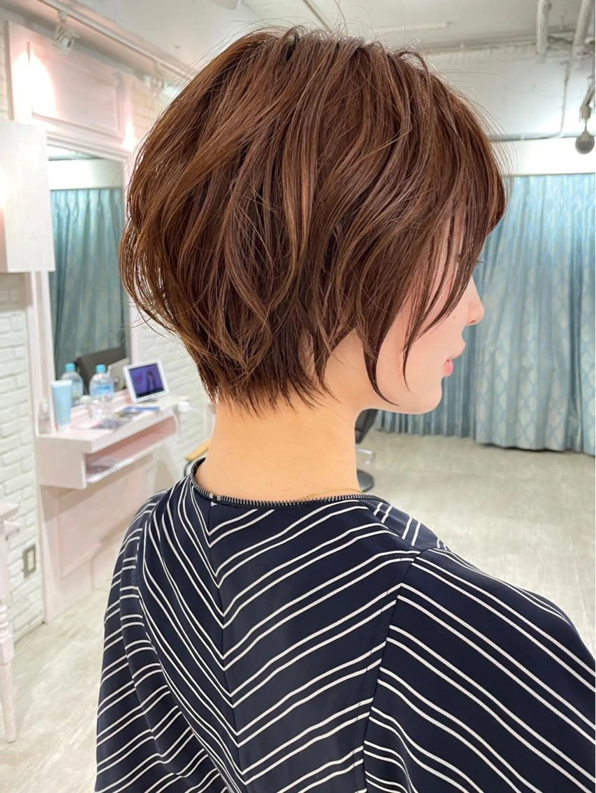 ショート かえ🩶韓国ボブ🎀 透明感カラー🥣のヘアスタイル