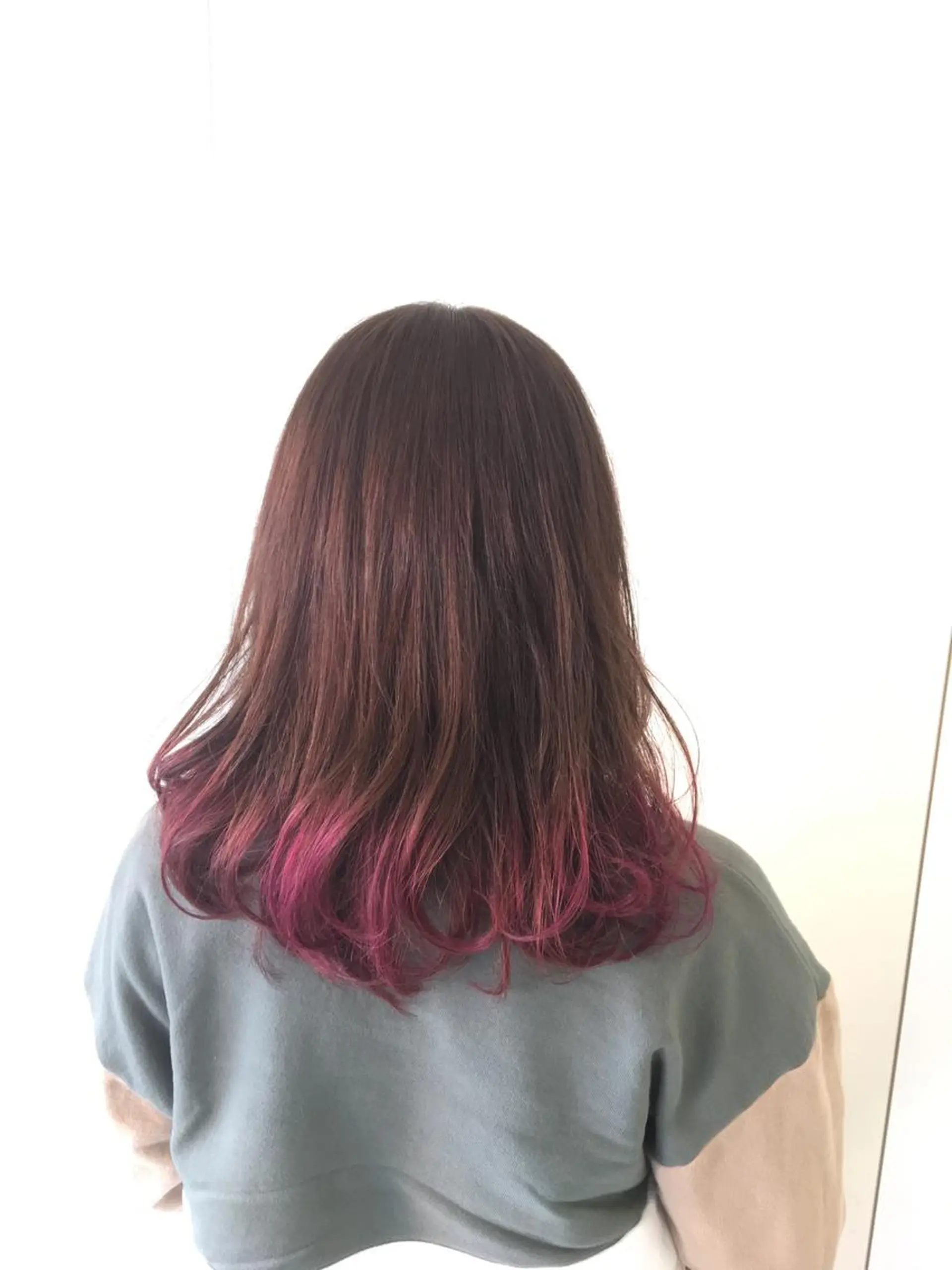セミロング ヘアケア・頭皮ケア デザインカラー/中田のヘアスタイル
