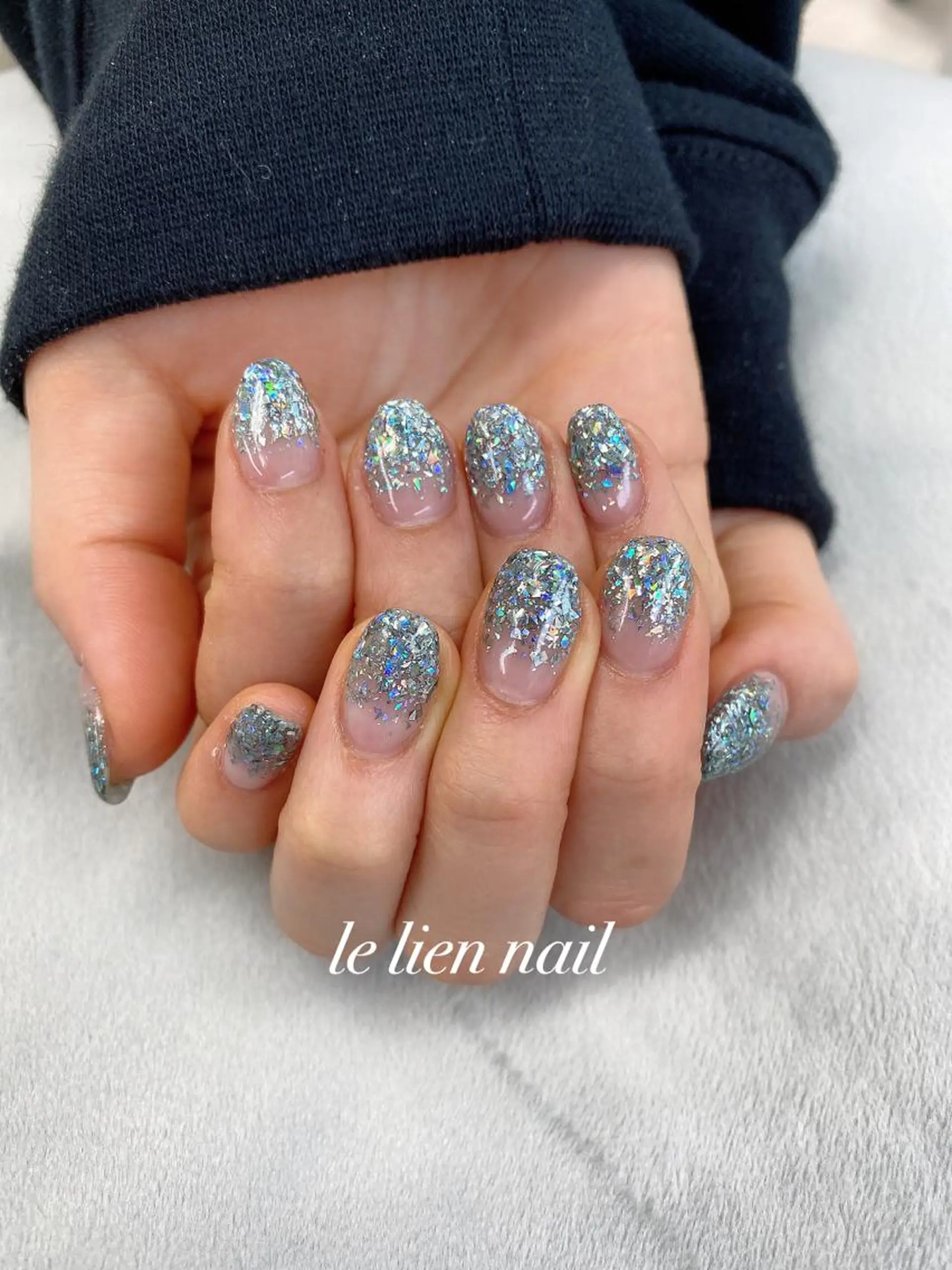 ネイル グラデーション ホログラムネイル ラメ(グリッター) ラメグラデーション ハンドネイル le lien nailのネイルデザイン
