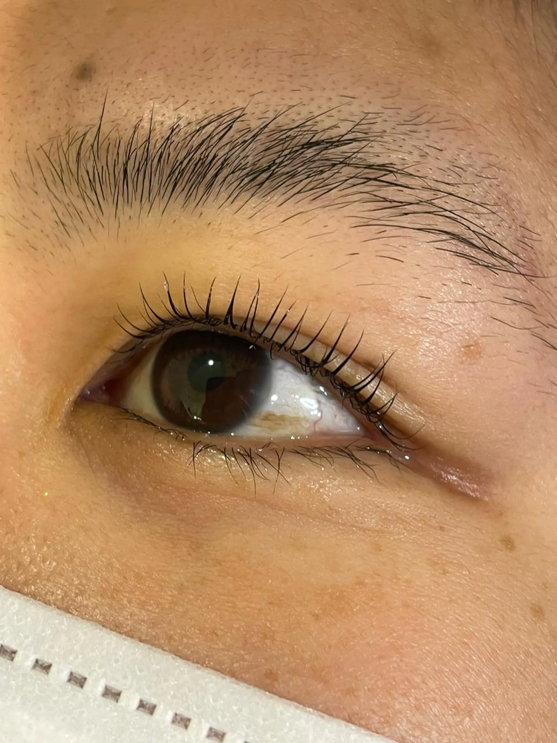 マツエク・マツパ cure所属・井上 真里奈のヘアスタイル