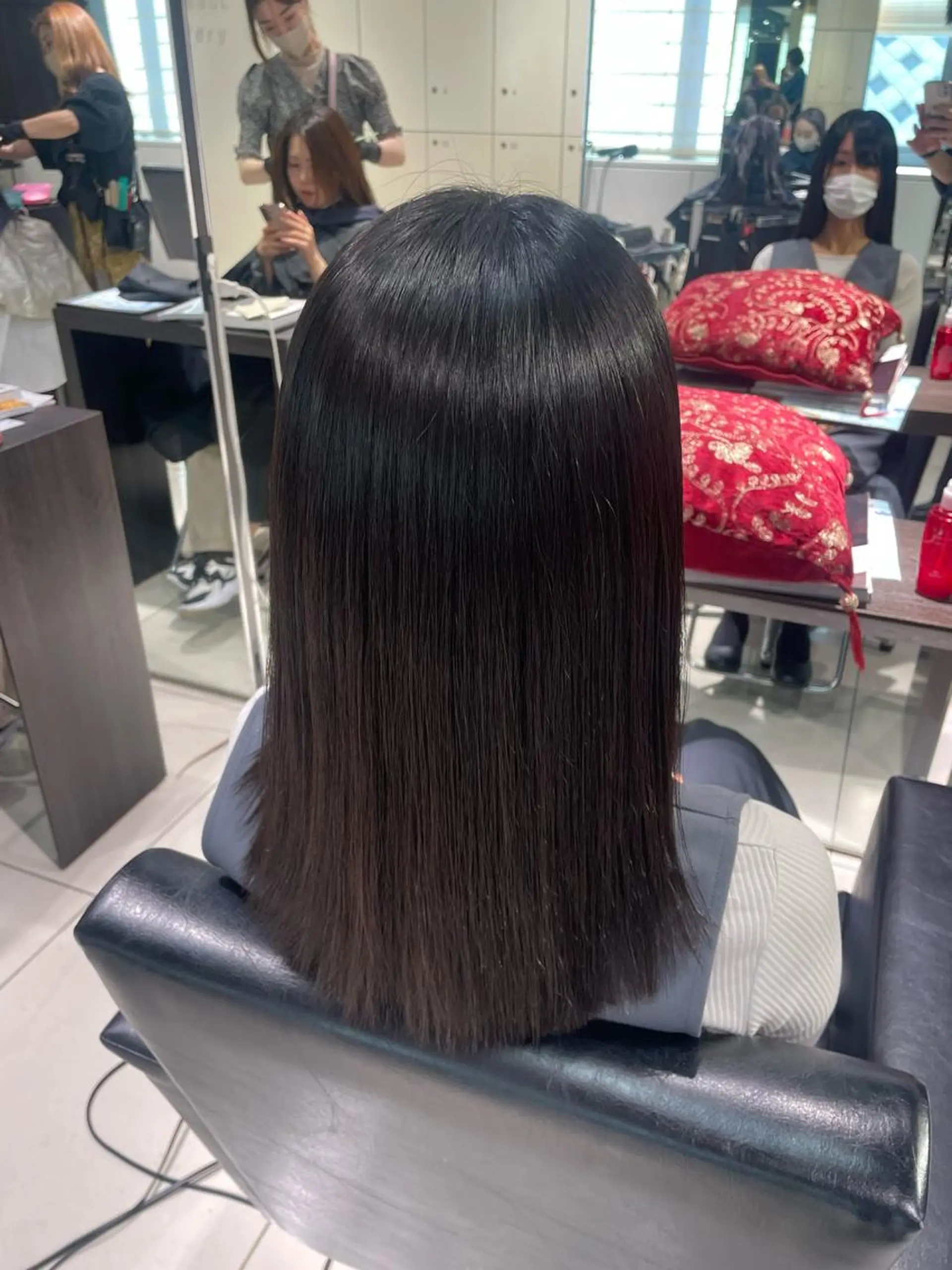 セミロング 縮毛矯正 🎨銀座のヘアスタイル