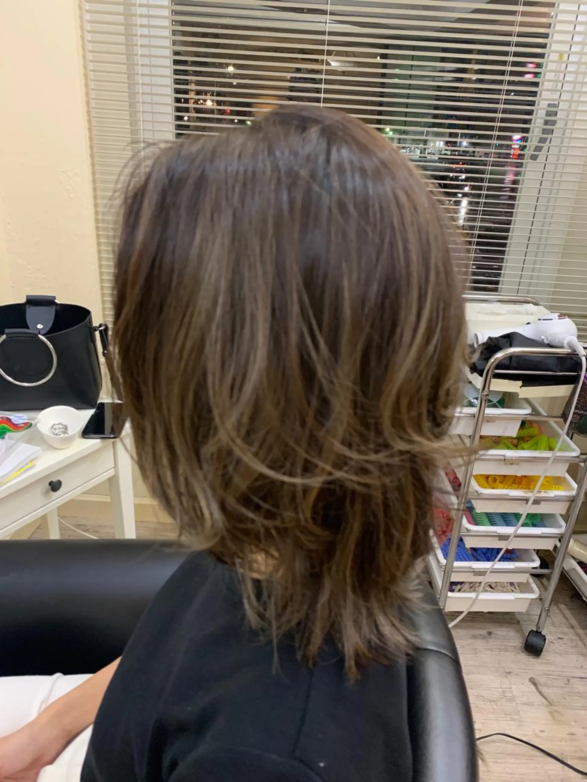 ミディアム カラー カット ヘアカラー 鶴見 和美のヘアスタイル