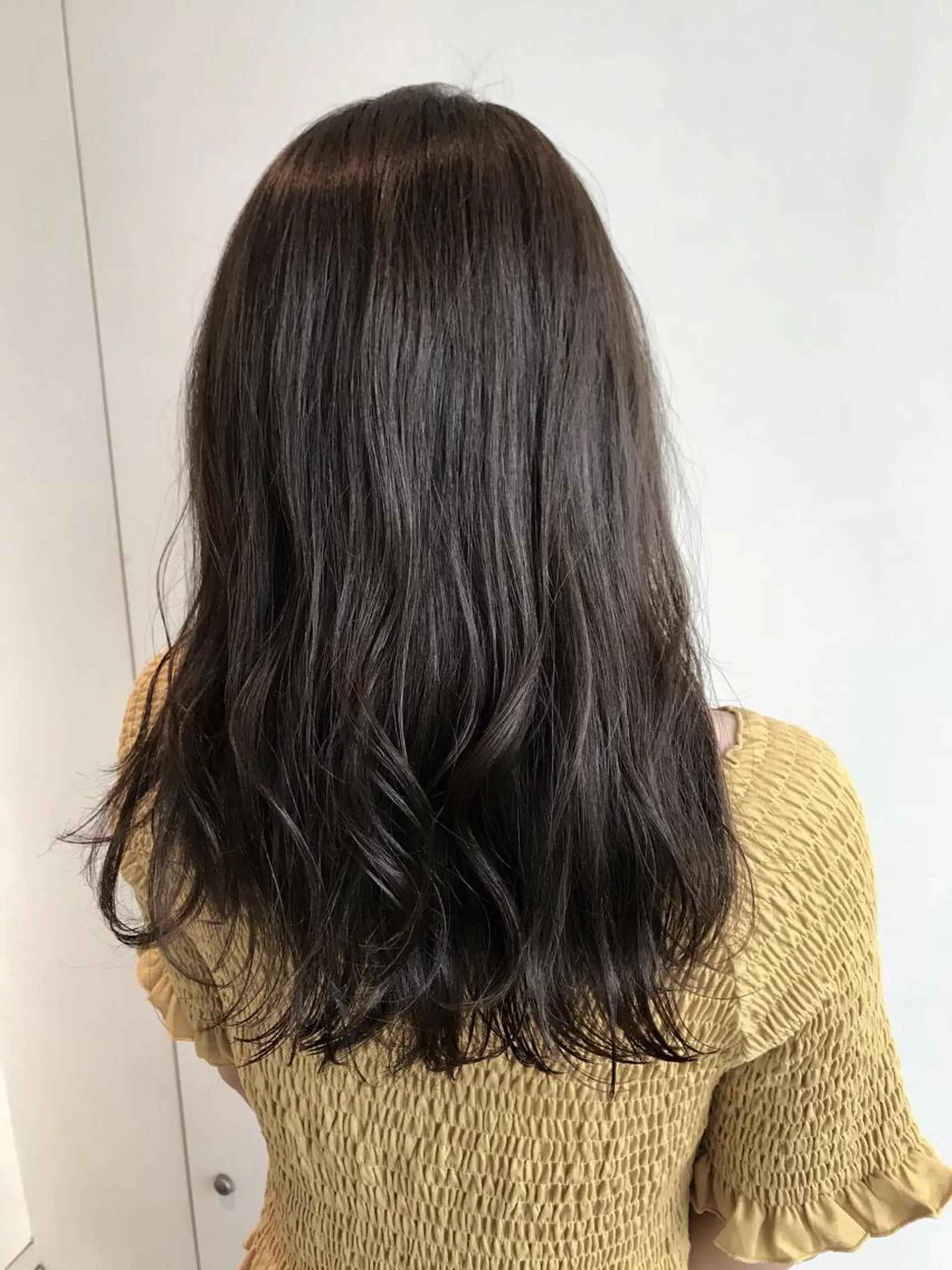 セミロング カラー 透明感カラー グレージュ Remore所属・中塚 義人のヘアスタイル