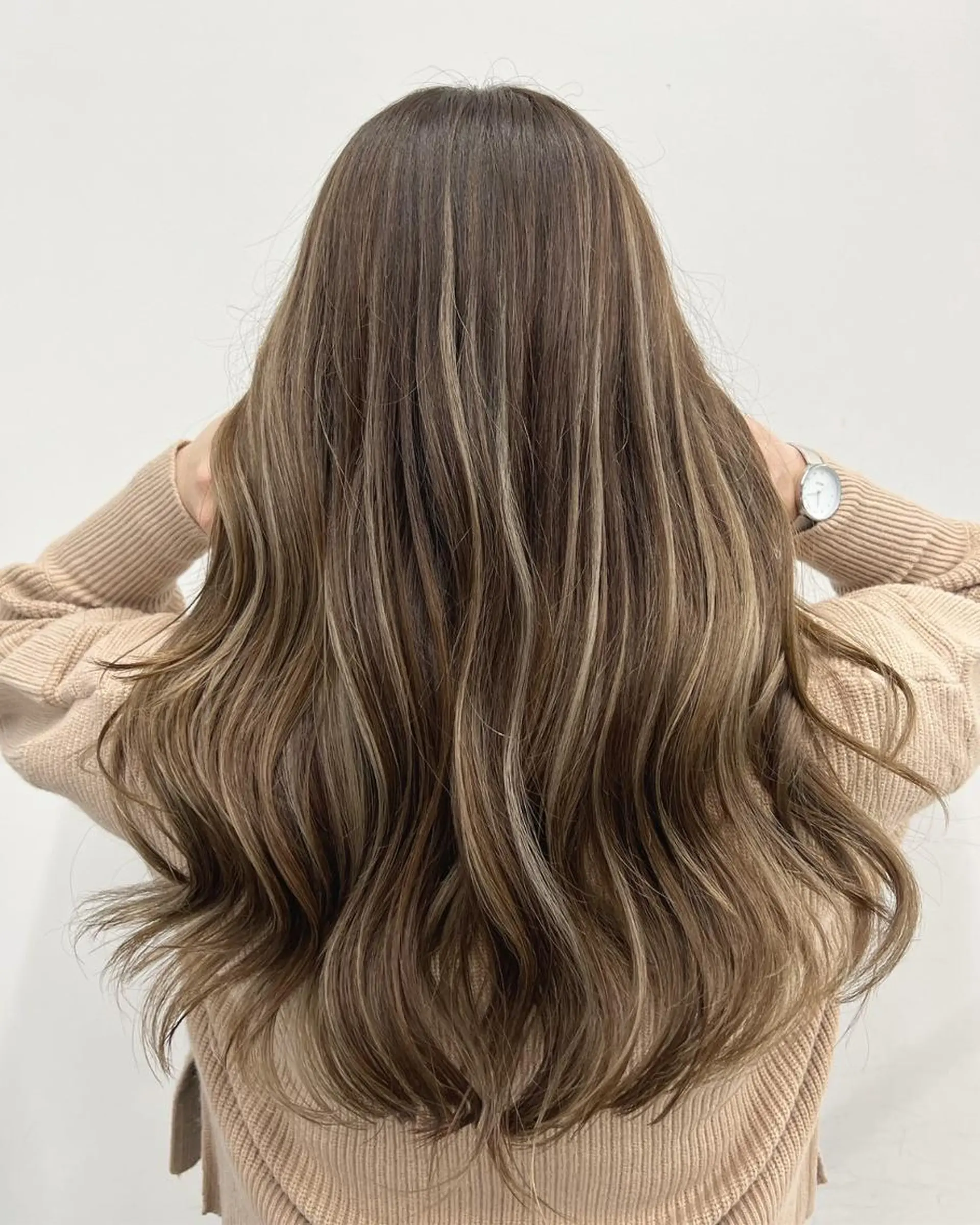 セミロング 公式 Ease by amble luxeのヘアスタイル