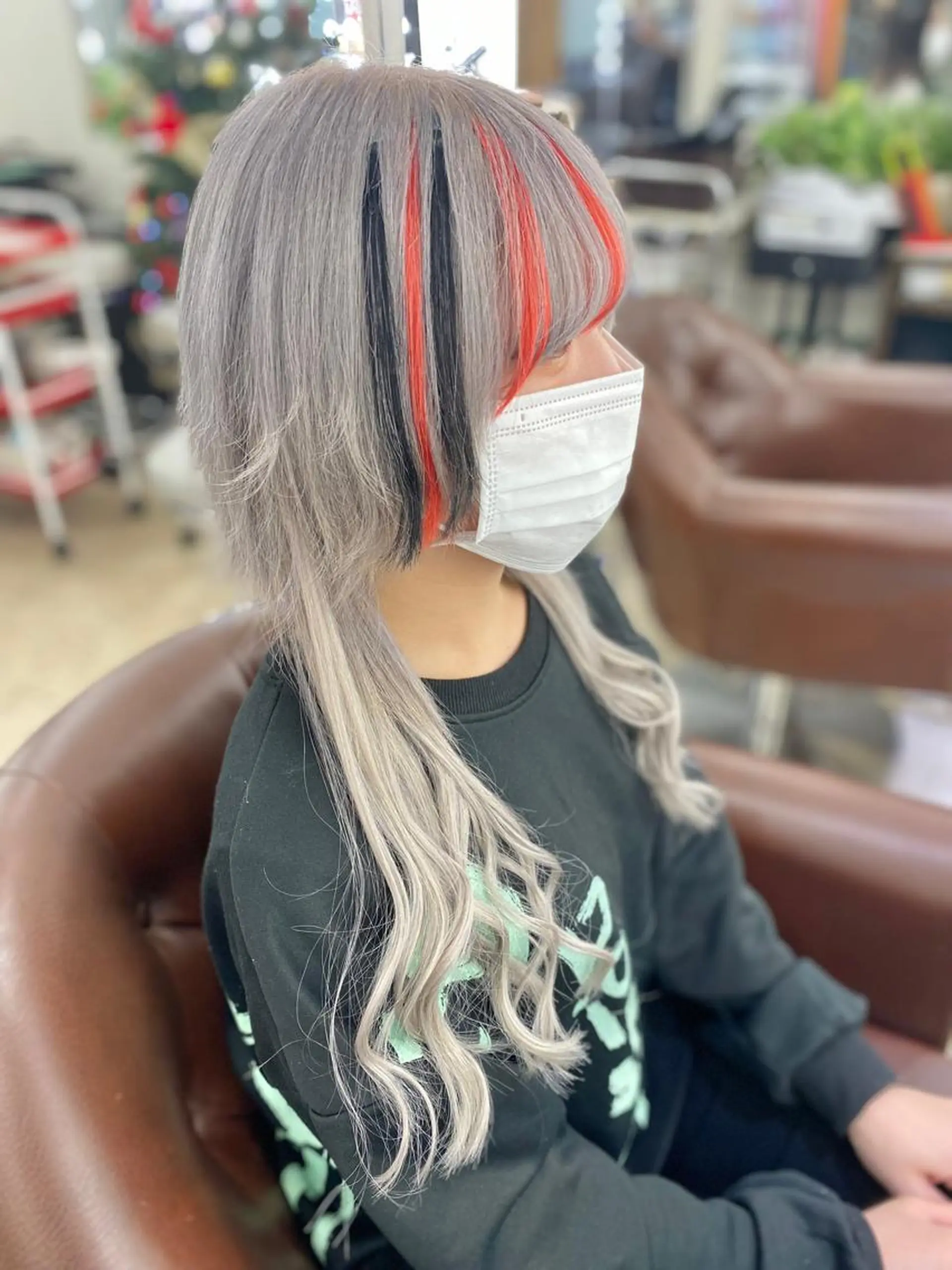 ミディアム カット ヘアカラー トリートメント エクステ 🦋 SHION 🦋のヘアスタイル
