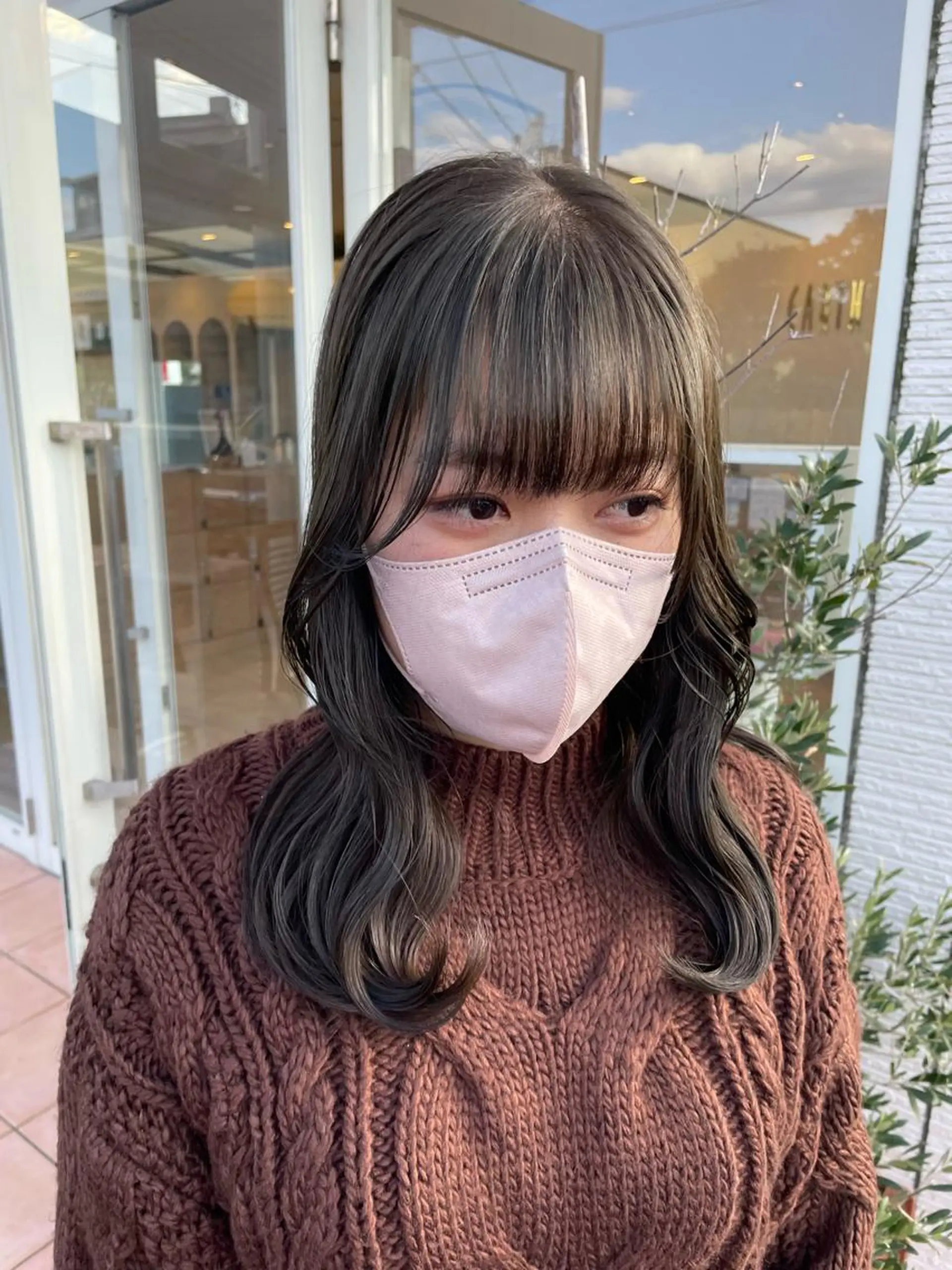 セミロング カラー ヘアアレンジ ヘアカラー トリートメント 7月末まで予約可能/ ヤマモト モエのヘアスタイル