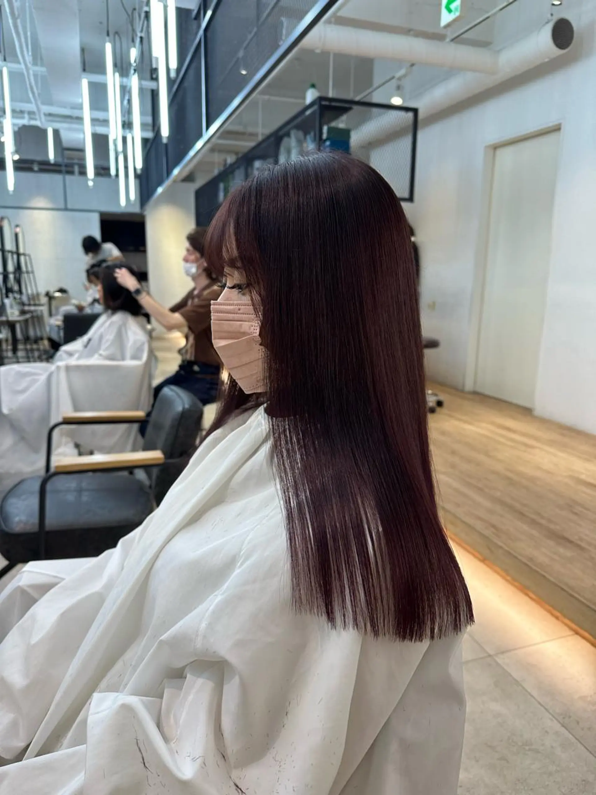ロング カラー パープルカラー カット ヘアカラー ハイトーン特化 pepe🎀のヘアスタイル