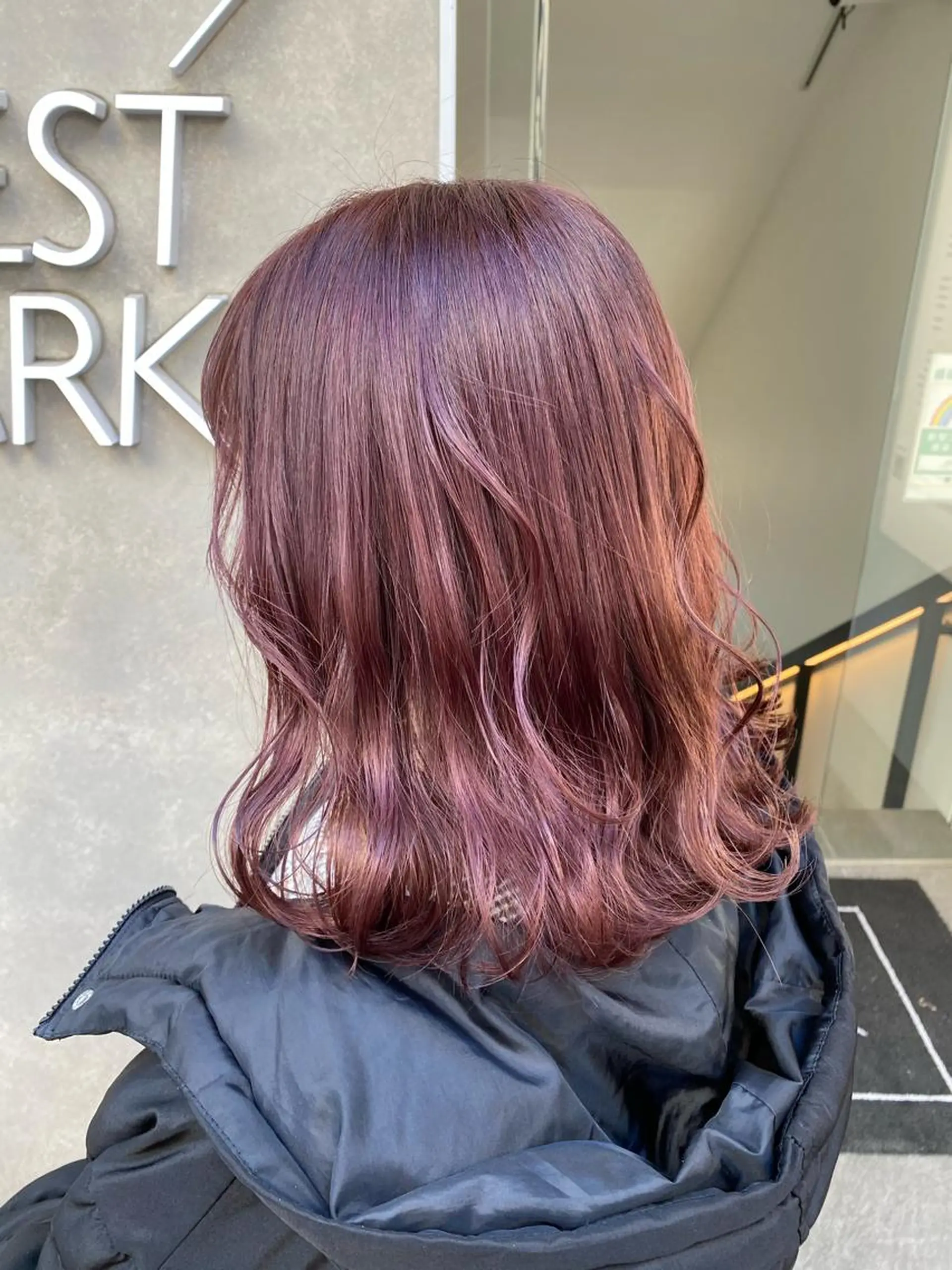 ミディアム カラー ブリーチ 透明感/レイヤー カット🎀マコのヘアスタイル