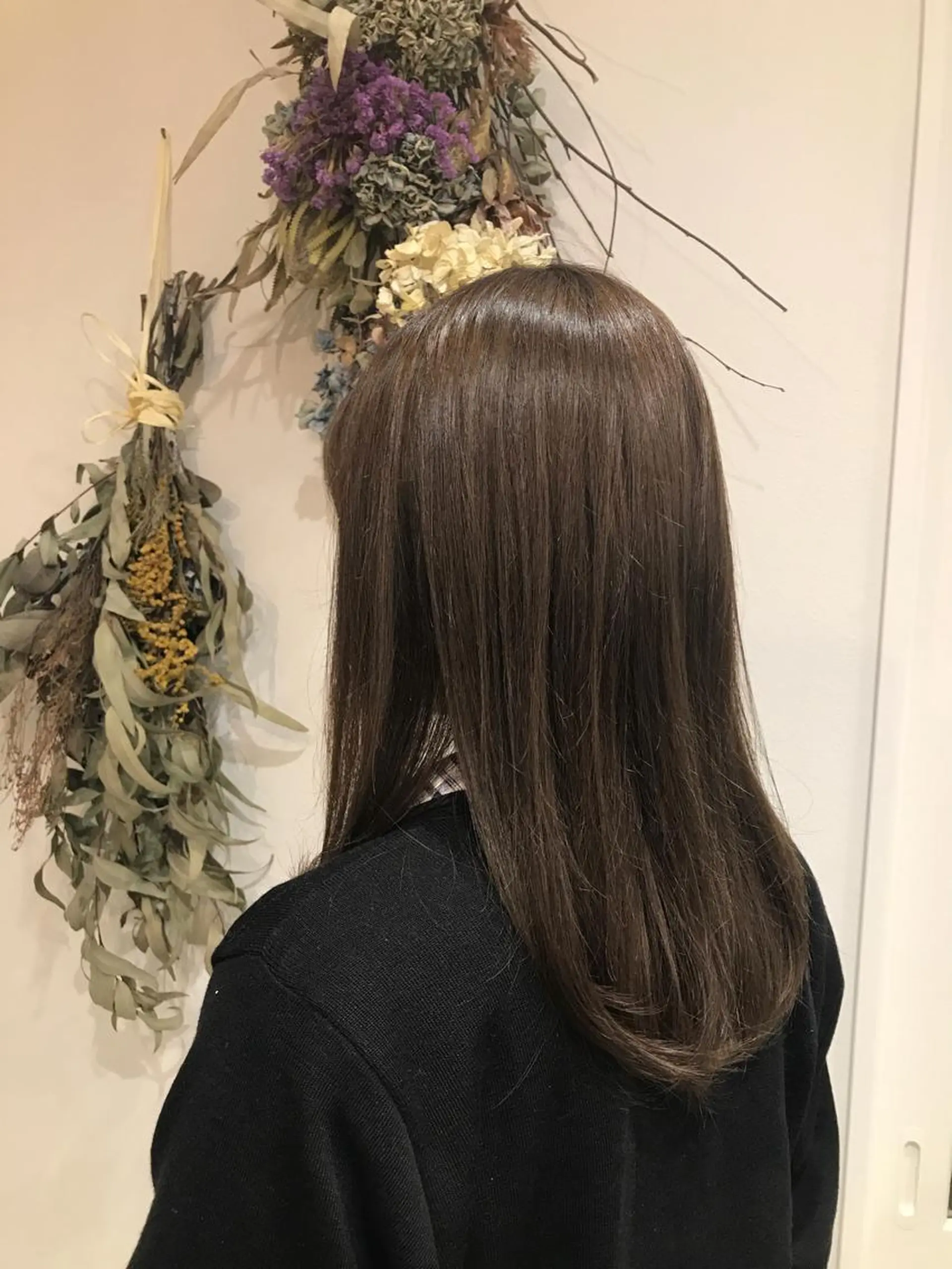 ロング カラー アッシュ ベージュカラー オレンジ ヘアカラー 入江 志穂のヘアスタイル