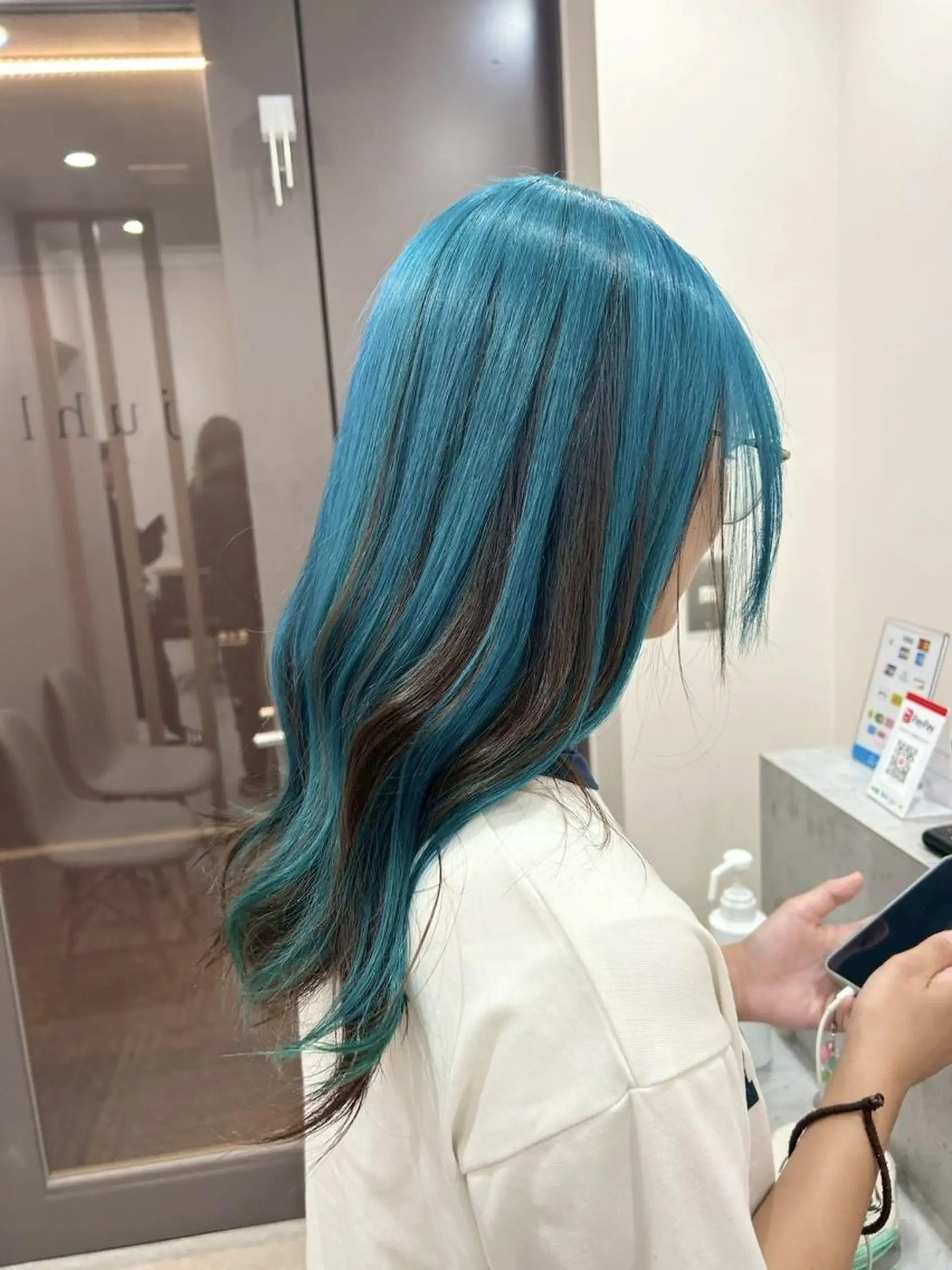 セミロング カラー ブリーチ ダブルカラー ハイトーンカラー ✨【公式】 juhl.横浜✨のヘアスタイル