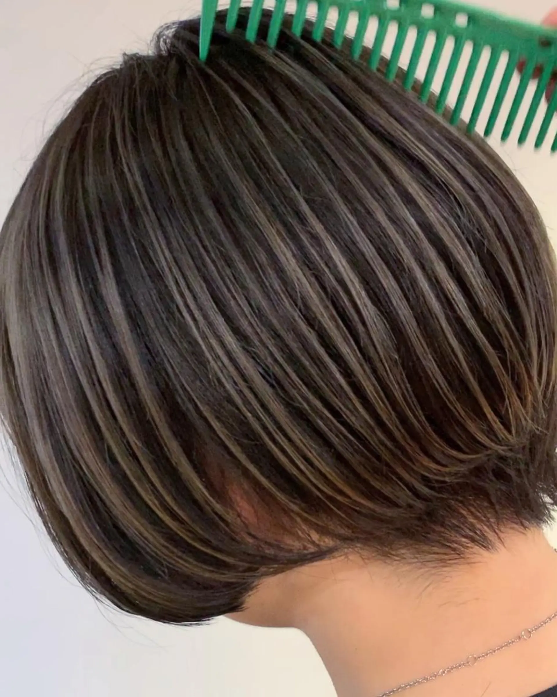 ショート カラー ハイライトカラー ハイライト カット ヘアカラー トリートメント ヘッドスパ TOPstylist ✂️フセケイタ✂️のヘアスタイル