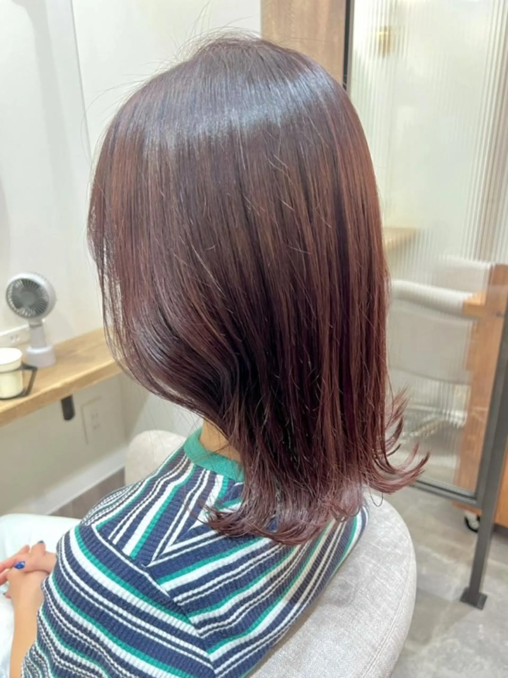 ミディアム カラー カシス Nao ナオのヘアスタイル
