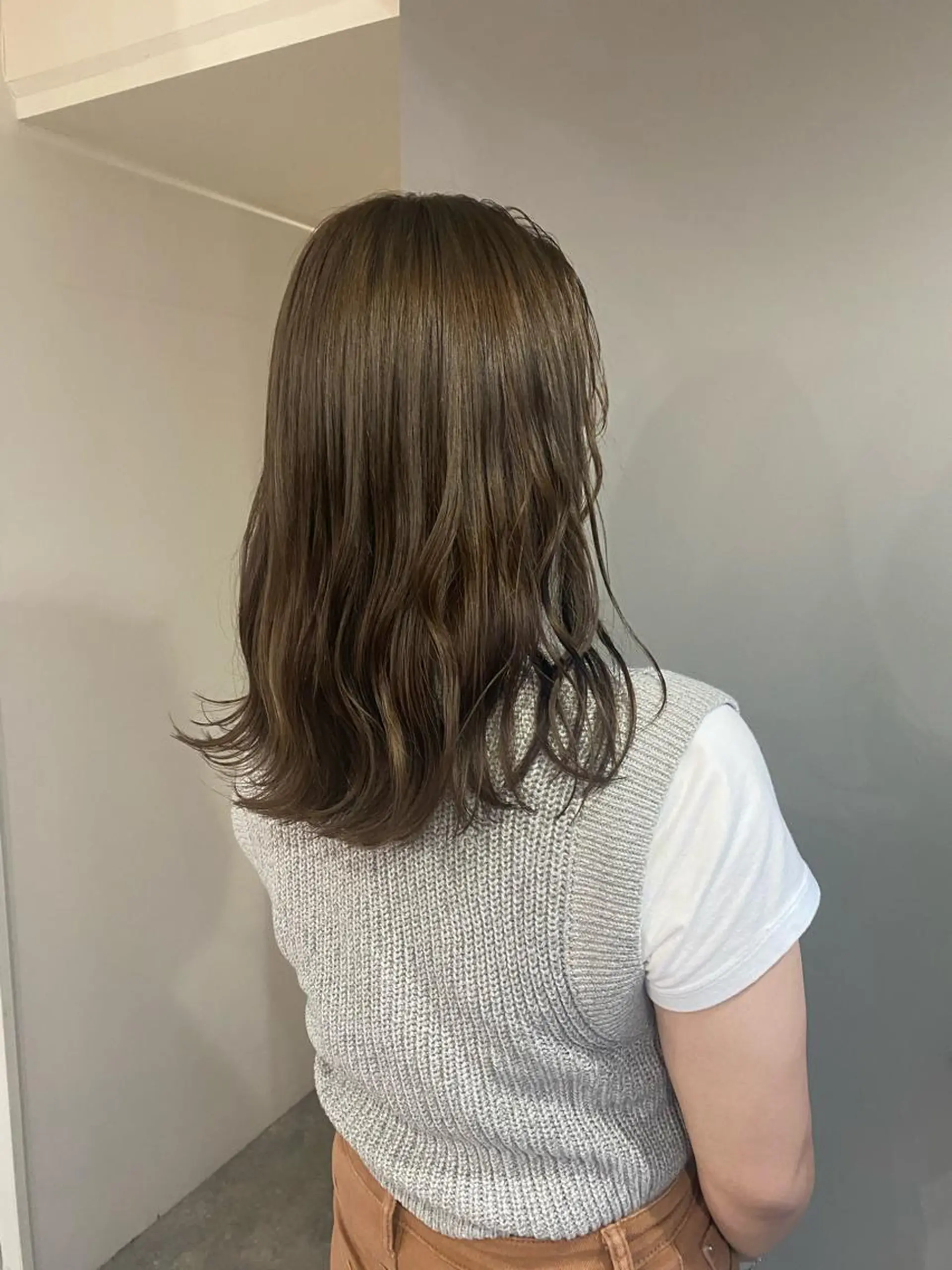 ミディアム カラー ヘアアレンジ ベージュカラー ブリーチ ヘアカラー ボブ /ニュアンス/ satomi🧸💖のヘアスタイル