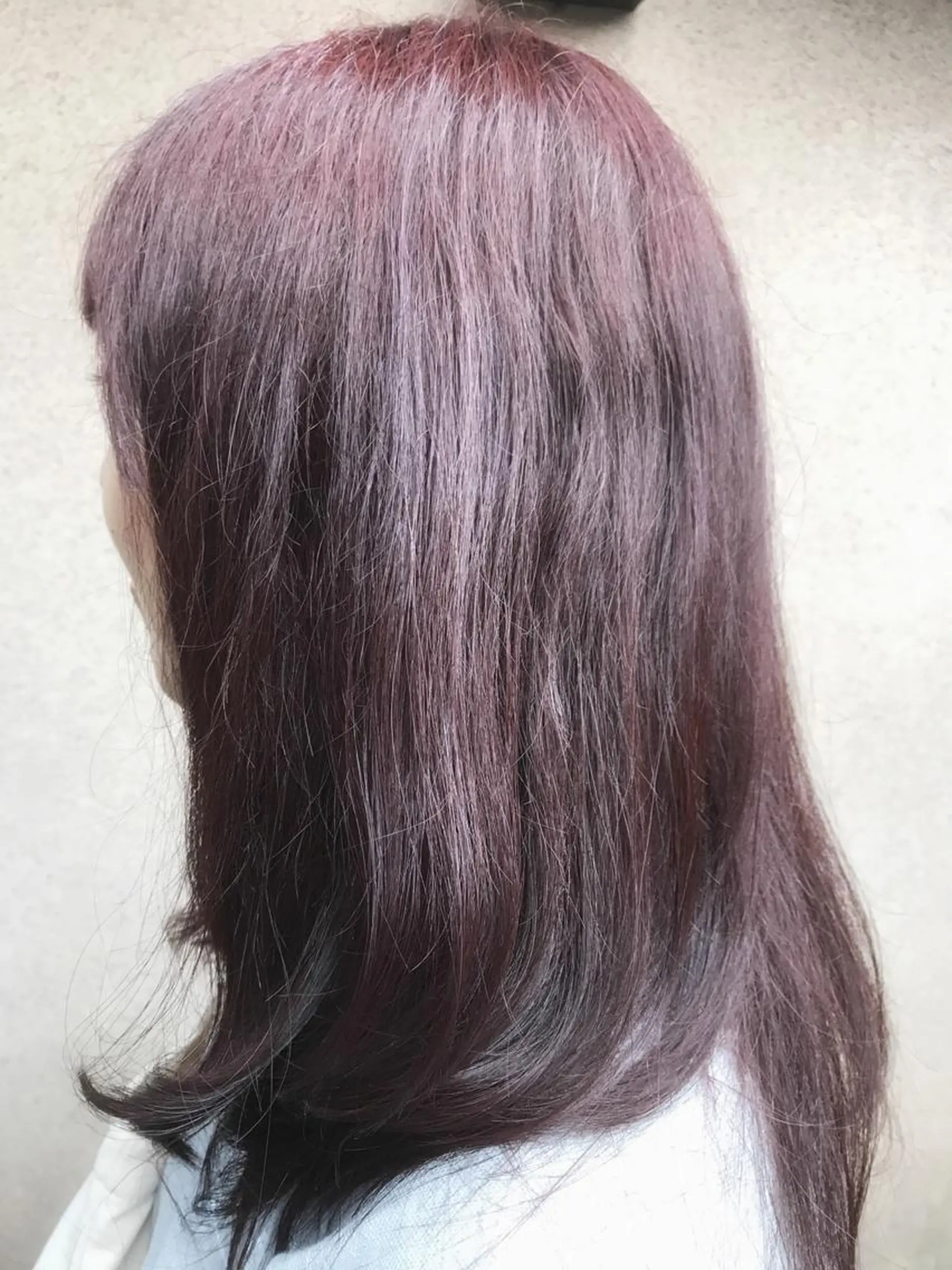 セミロング カラー vato マンツーマンサロンのヘアスタイル